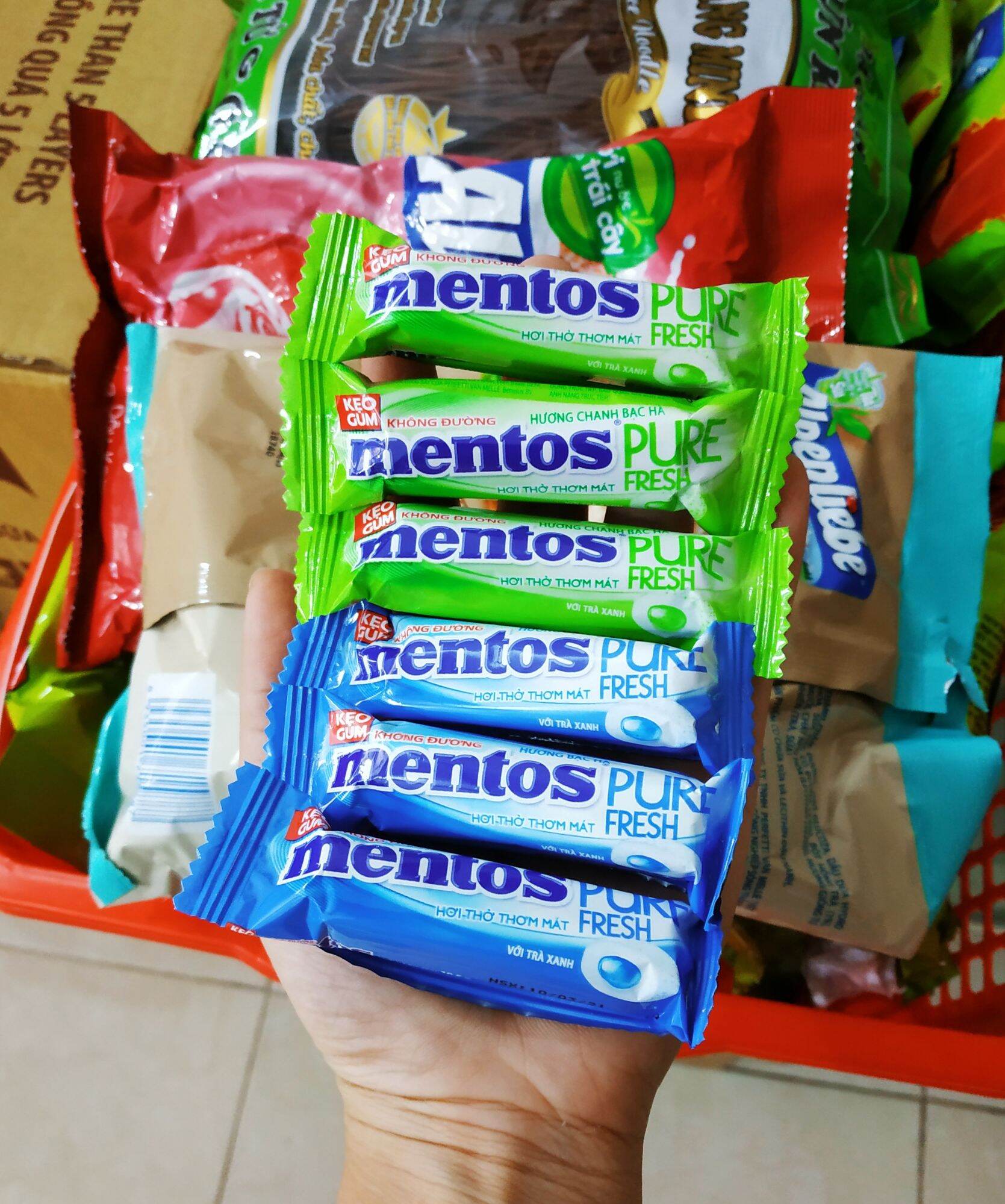 Kẹo cao su singum Mentos không đường combo 5 thỏi