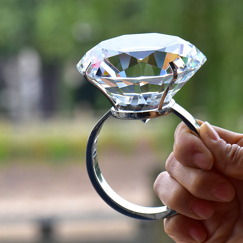 Nuốt nhẫn kim cương 40000 USD người đàn ông nhận kết cục không thể tệ 