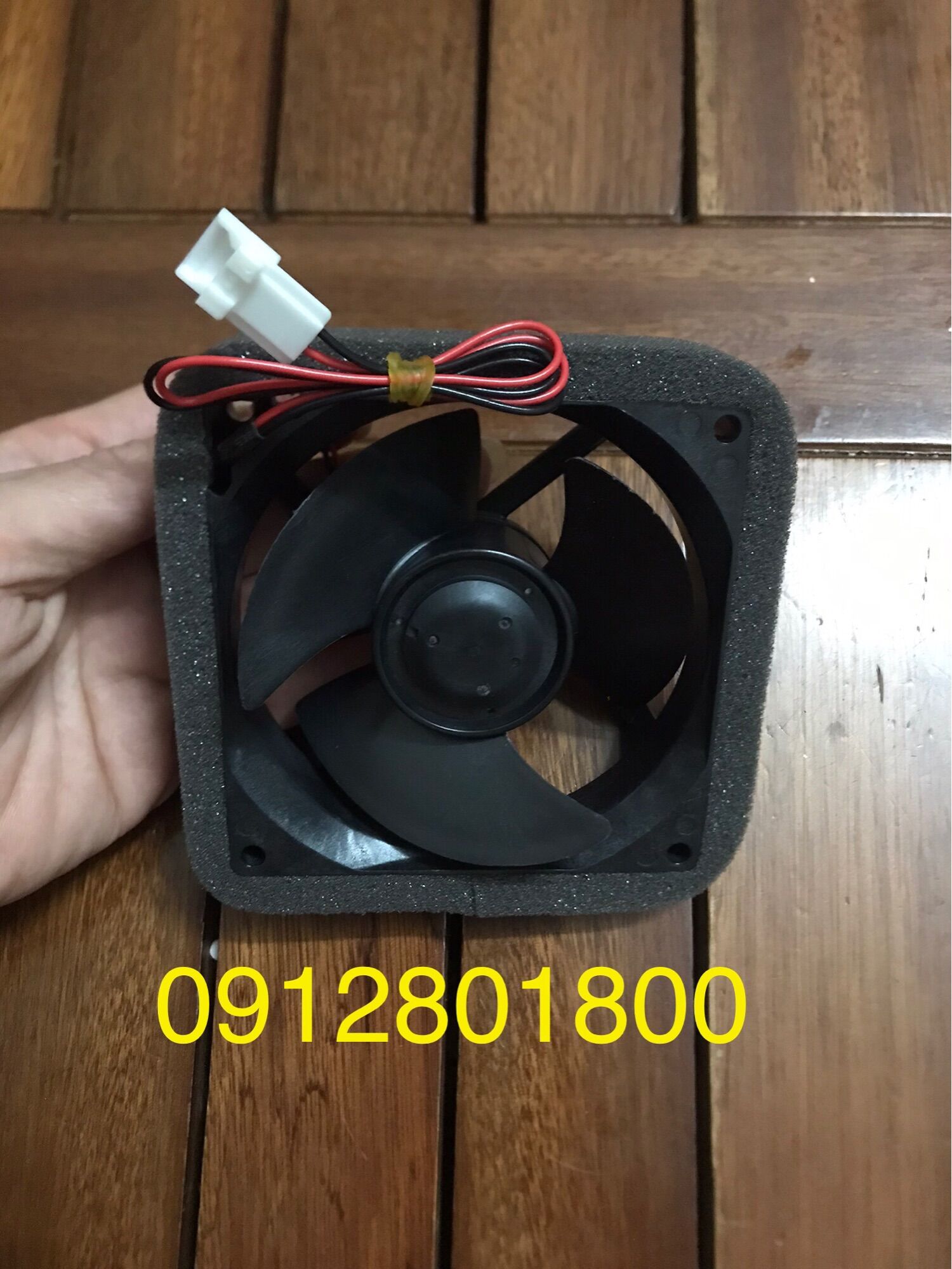 Quạt tủ lạnh Panasonic DC 8V 9*9cm 2 dây