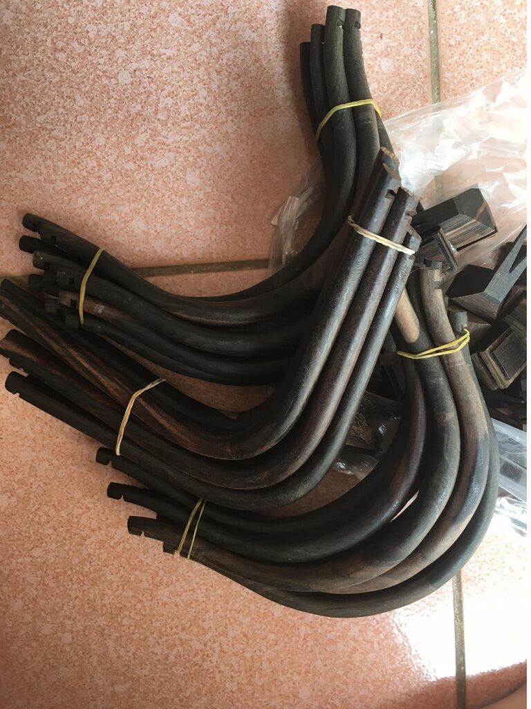 cầu góc gỗ mun lồng chim chào mào (1 chiếc)