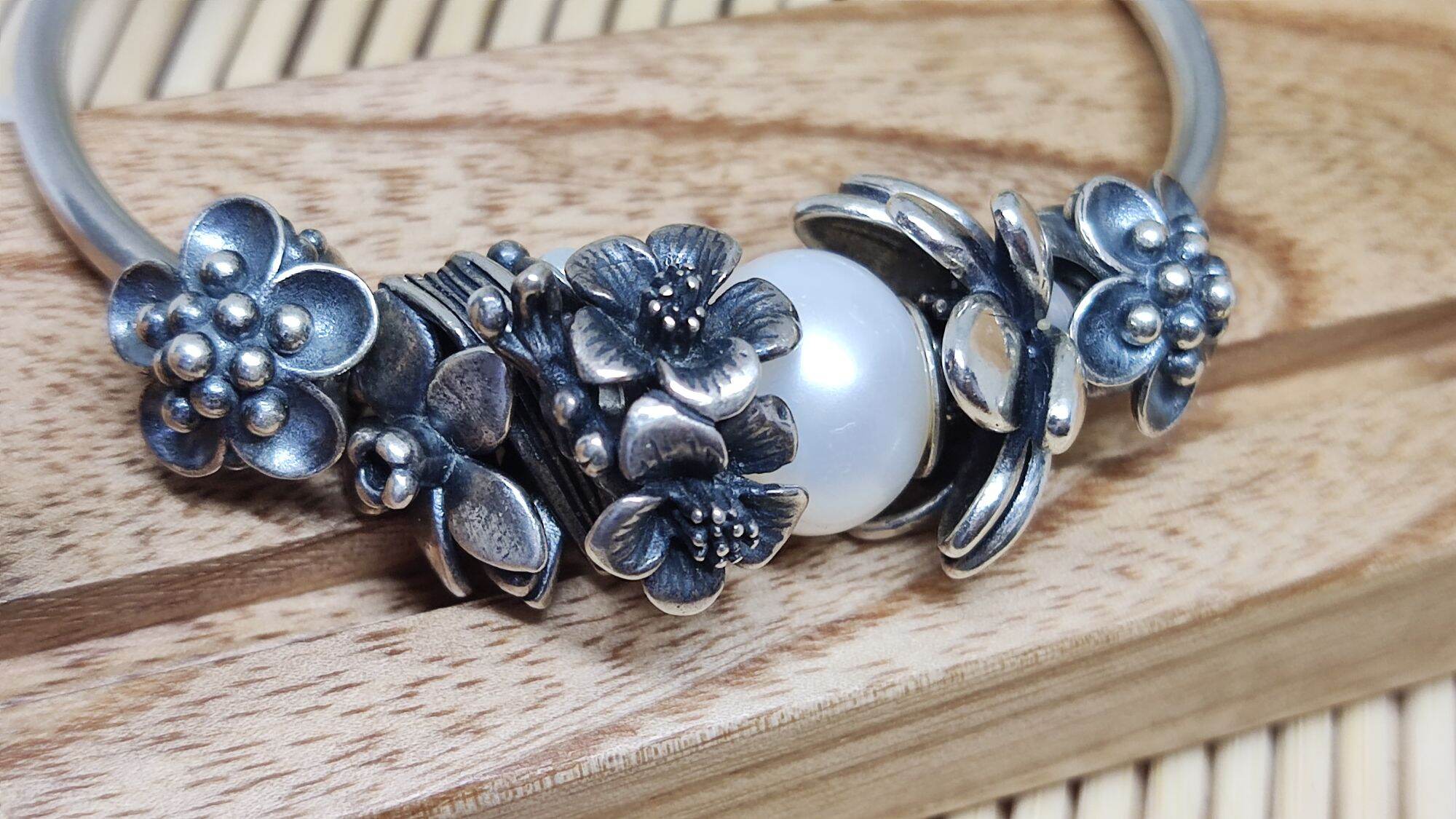 GauBee Charm bạc 925 hạt ngọc trai xỏ charm
