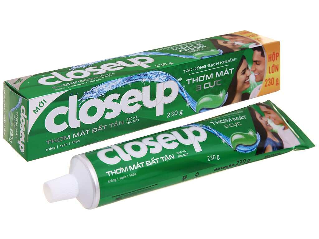Kem Đánh Răng Close Up Tinh Thể Băng Tuyết  Bạc Hà 230g