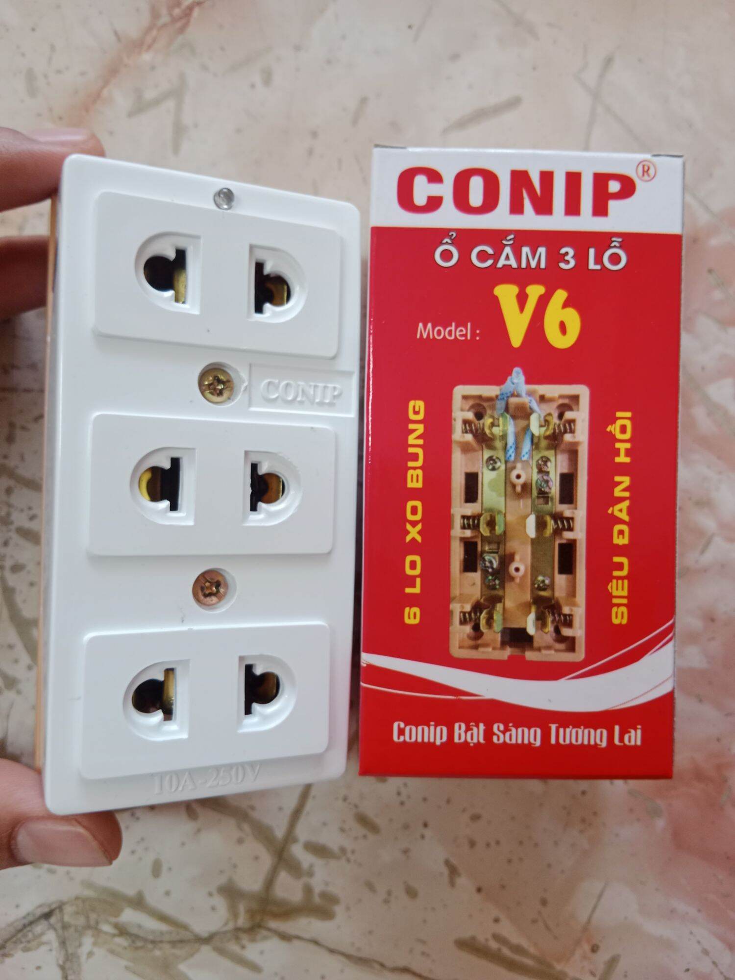 [Ảnh Thật] Ổ cắm 3 lổ Siêu Tải 6000w Thông dụng Conip, Sofa