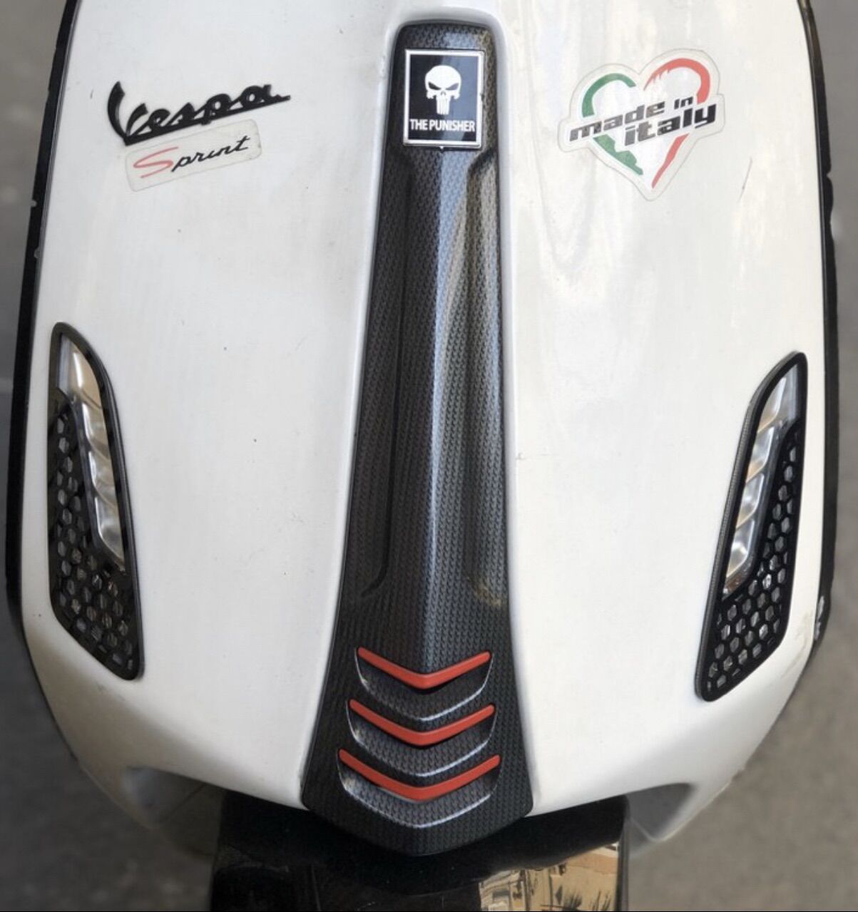 Bộ ốp đèn xinhan dành cho vespa sprint và primavera