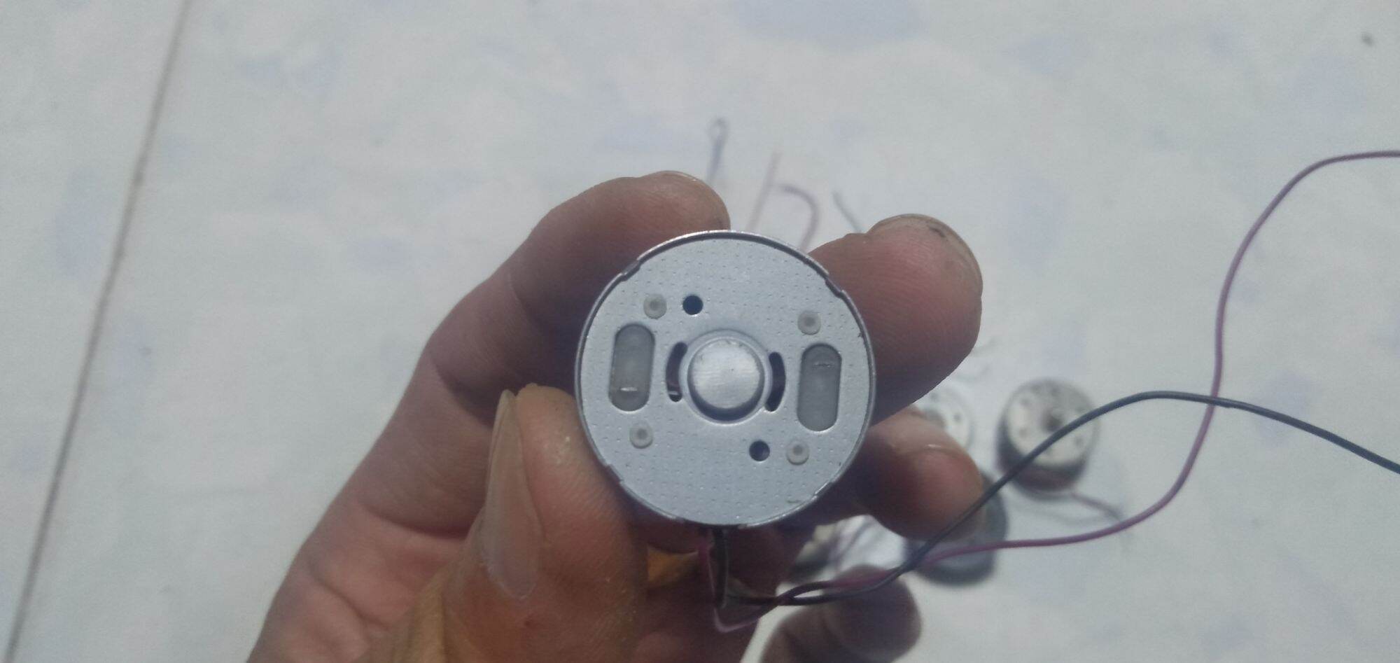 motor 5v tháo đầu đĩa còn chạy