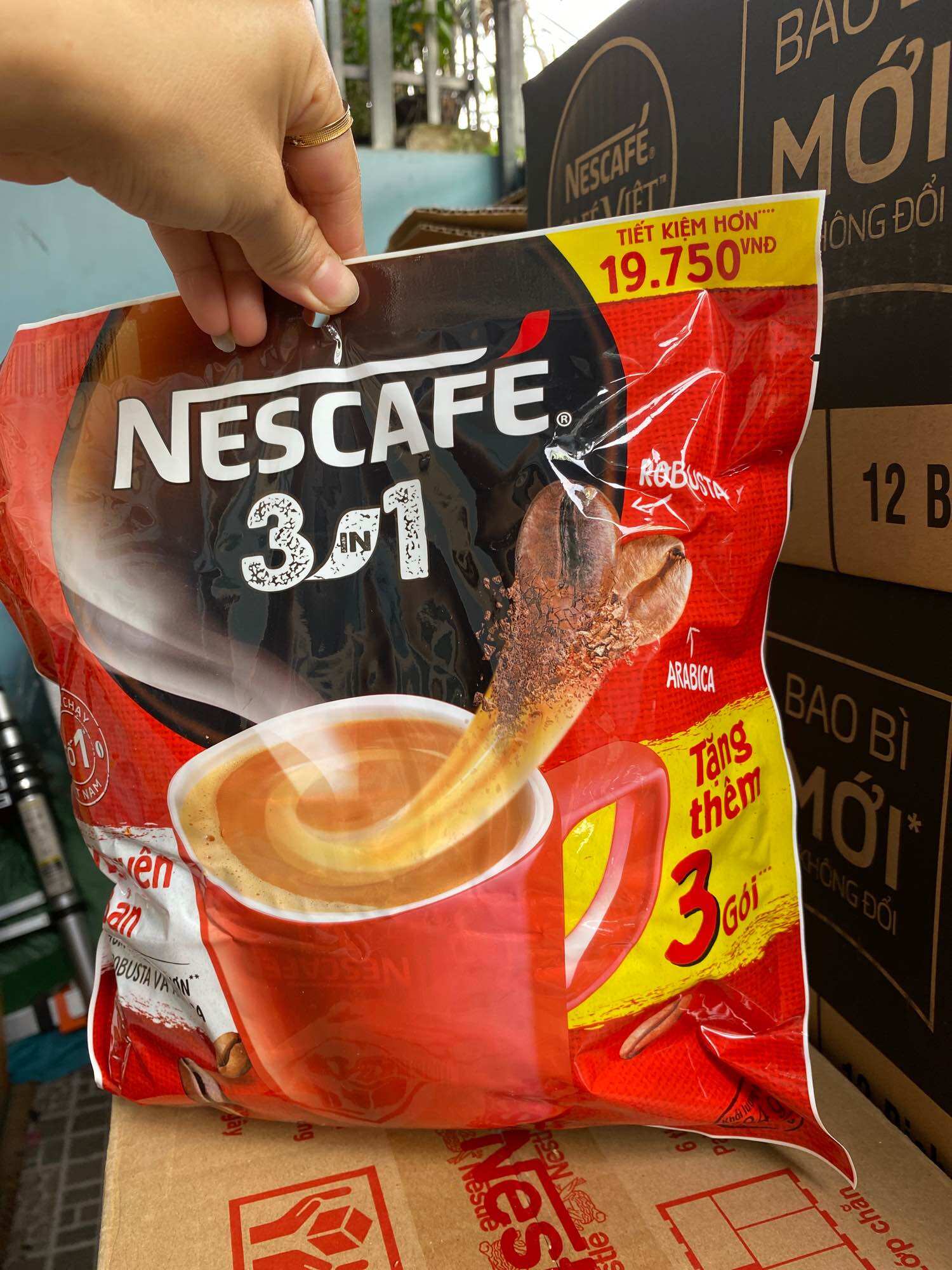 Cà phê hoà tan Nescafe 3in1 bịch 46 gói