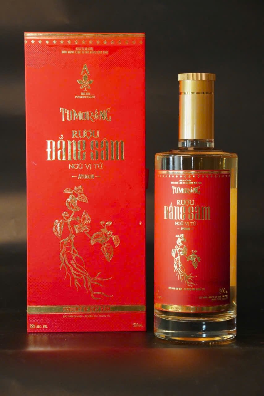 Rượu Sâm Ngọc Linh Đẳng Sâm Ngũ Vị Tử Chai tròn 500ml