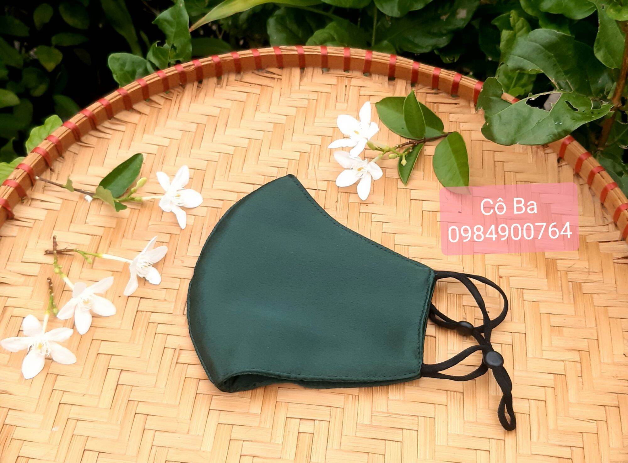 Khẩu trang vải lụa satin mềm, mỏng, mát, nhẹ