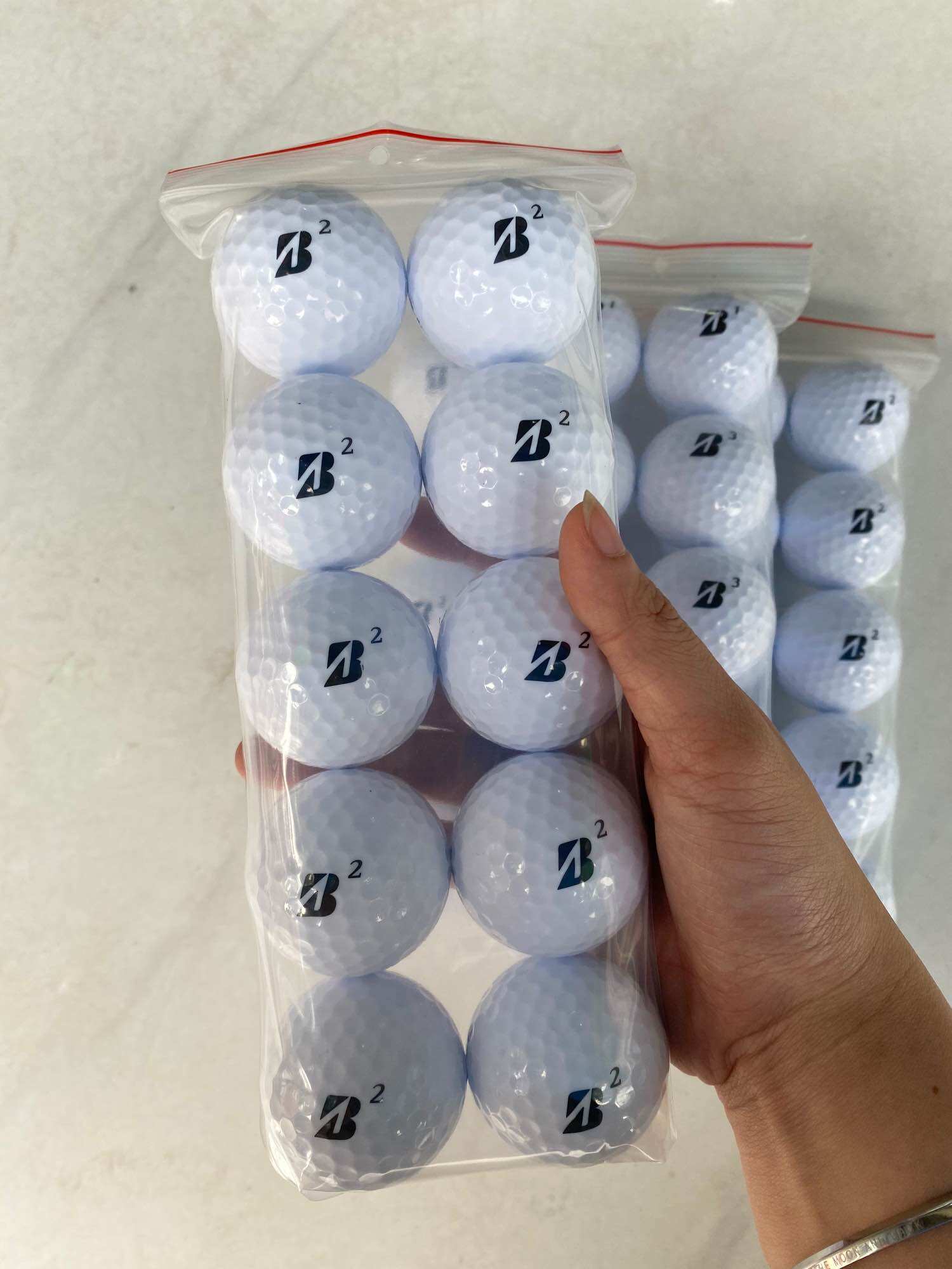 (Túi 10 quả) Bóng Golf B màu trắng độ mới 98%