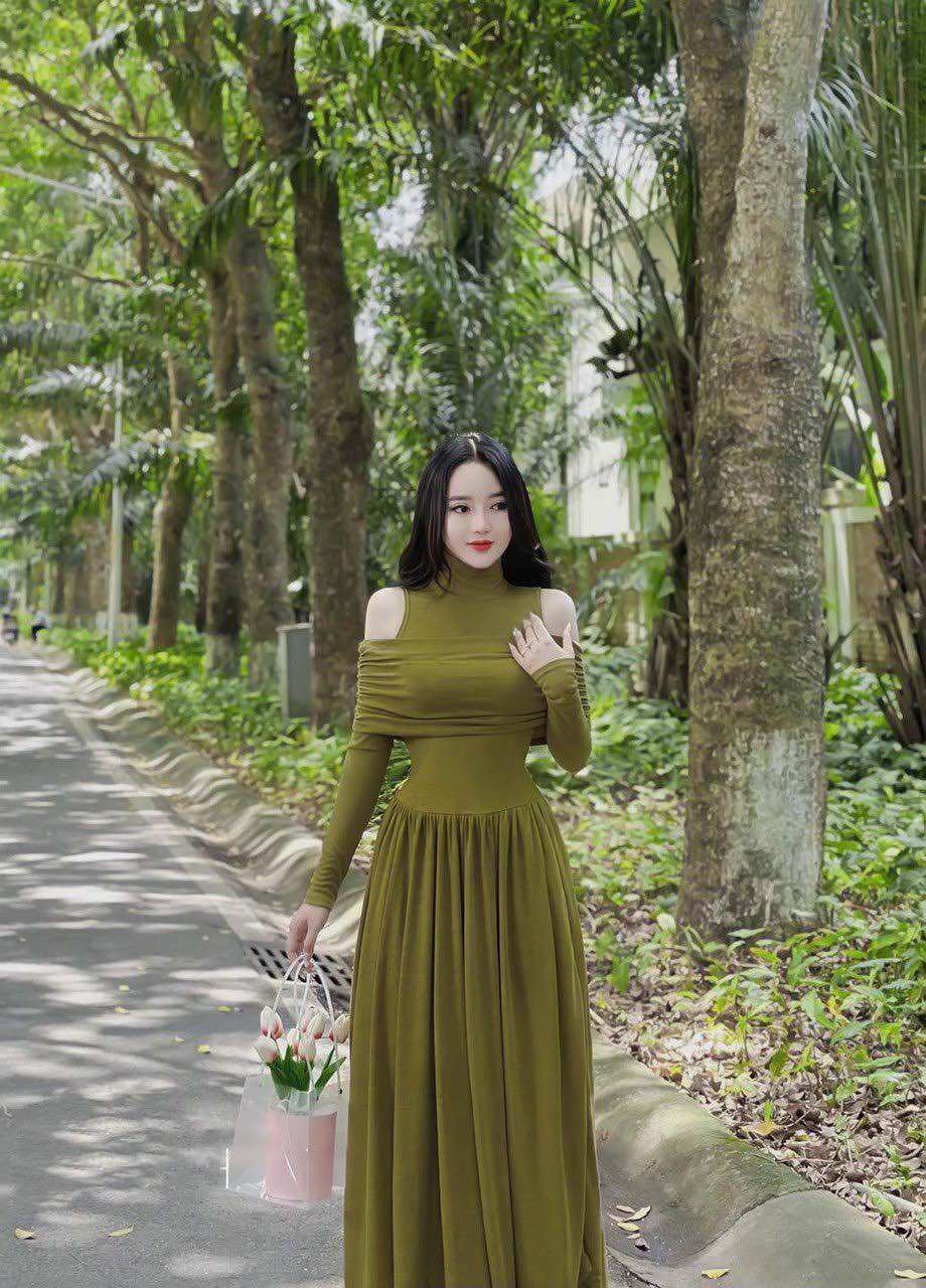 Đầm xoè