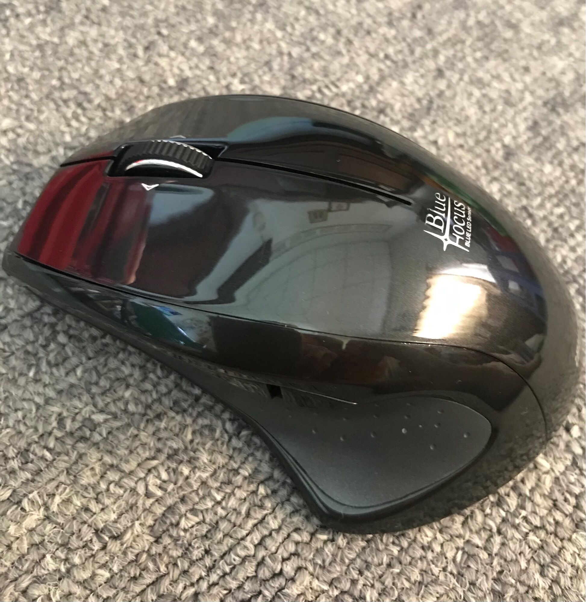 Chuột không dây Buffalo Blueled Forcus. Hàng về từ Nhật