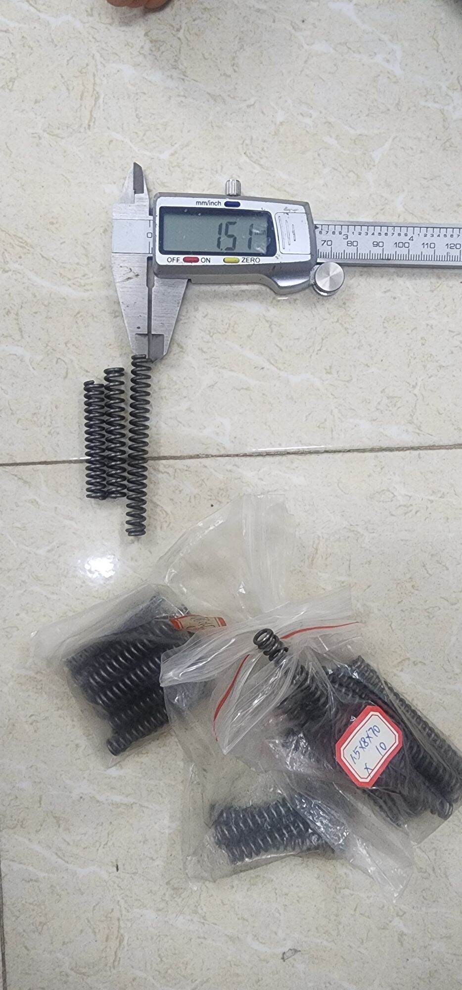 Lò so phi 8 sợi 1.5 dài 4.5cm 5cm  và 7cm
