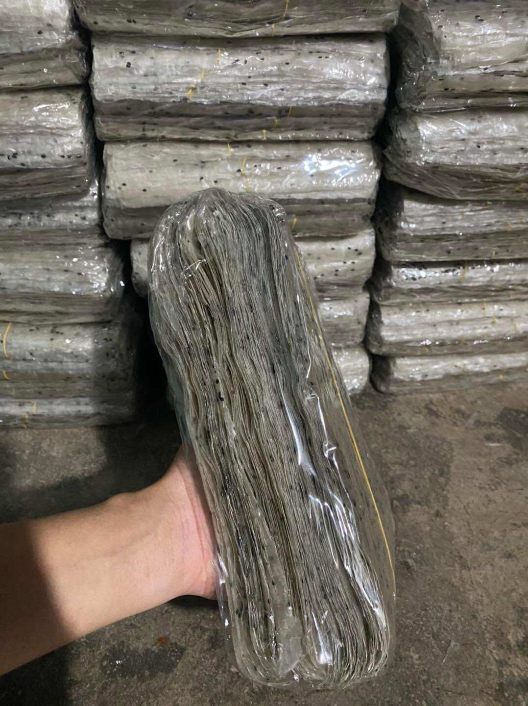 [HCM]Bánh tráng mè đen Phan Rang (nặng 2.0 kg gồm 100 bánh)