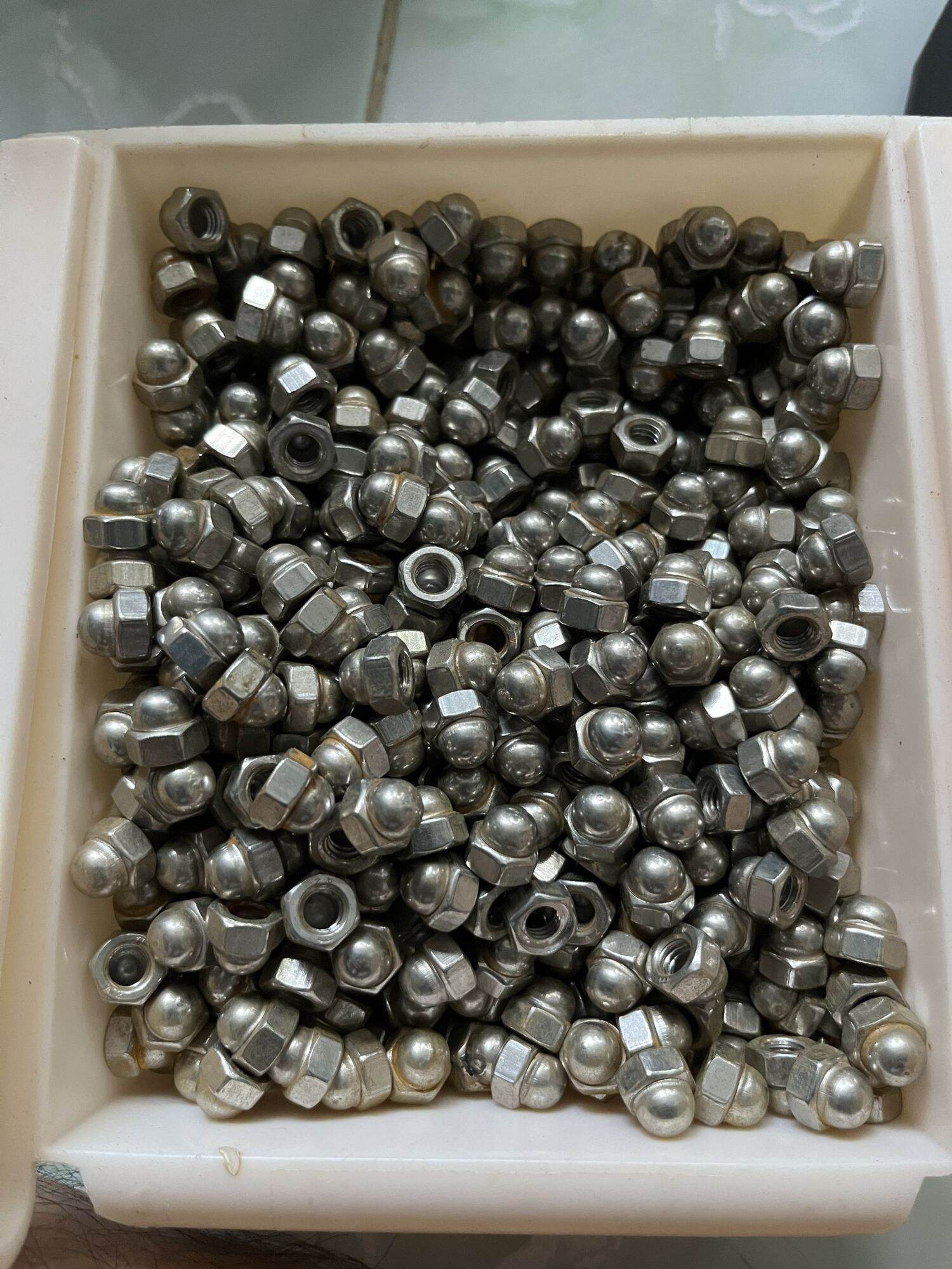 20 đai ốc mũ M6 inox 304