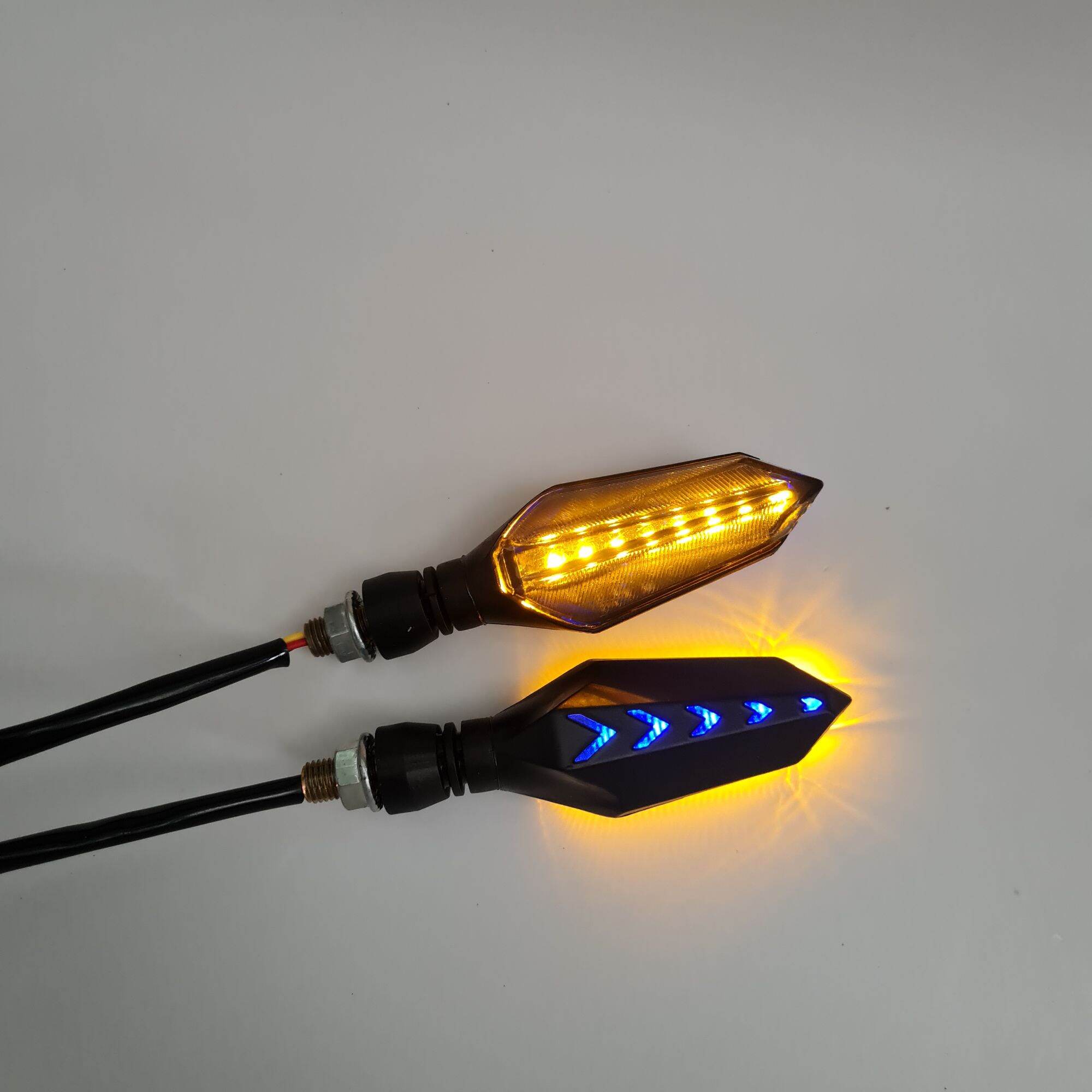 Xi nhan xe điện - đèn xi nhan 48v xe điện - xi nhan mũi tên