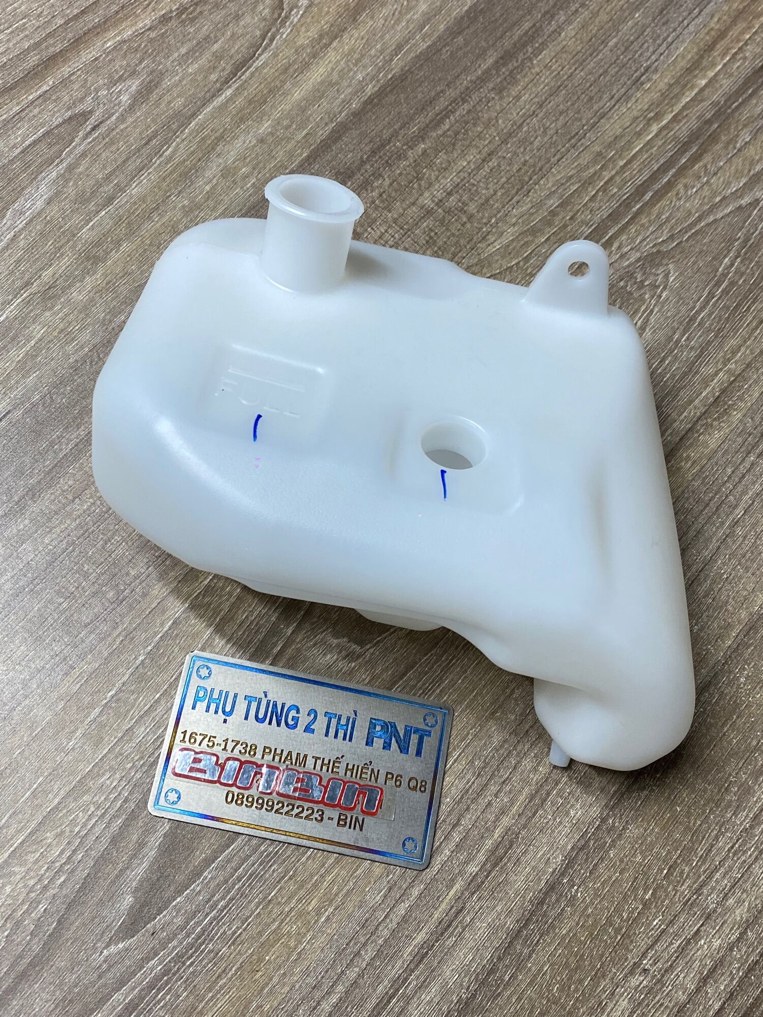 Bình đựng nhớt pha Yaz Zin