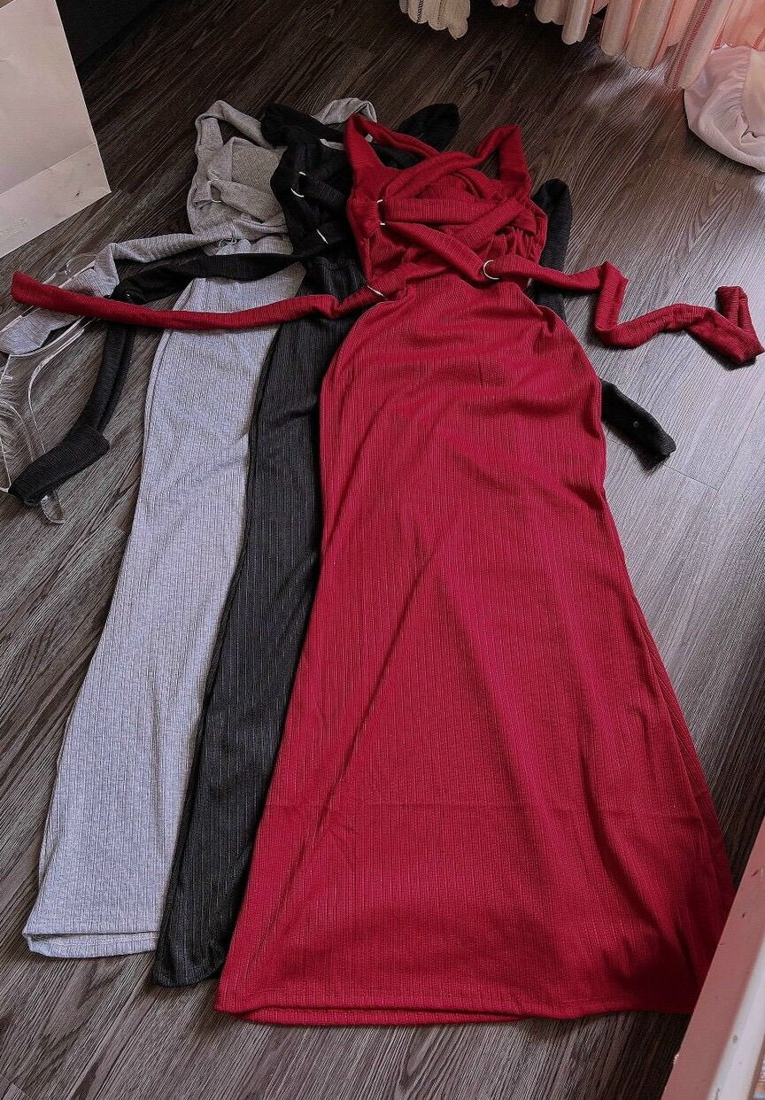 Đầm body cột dây