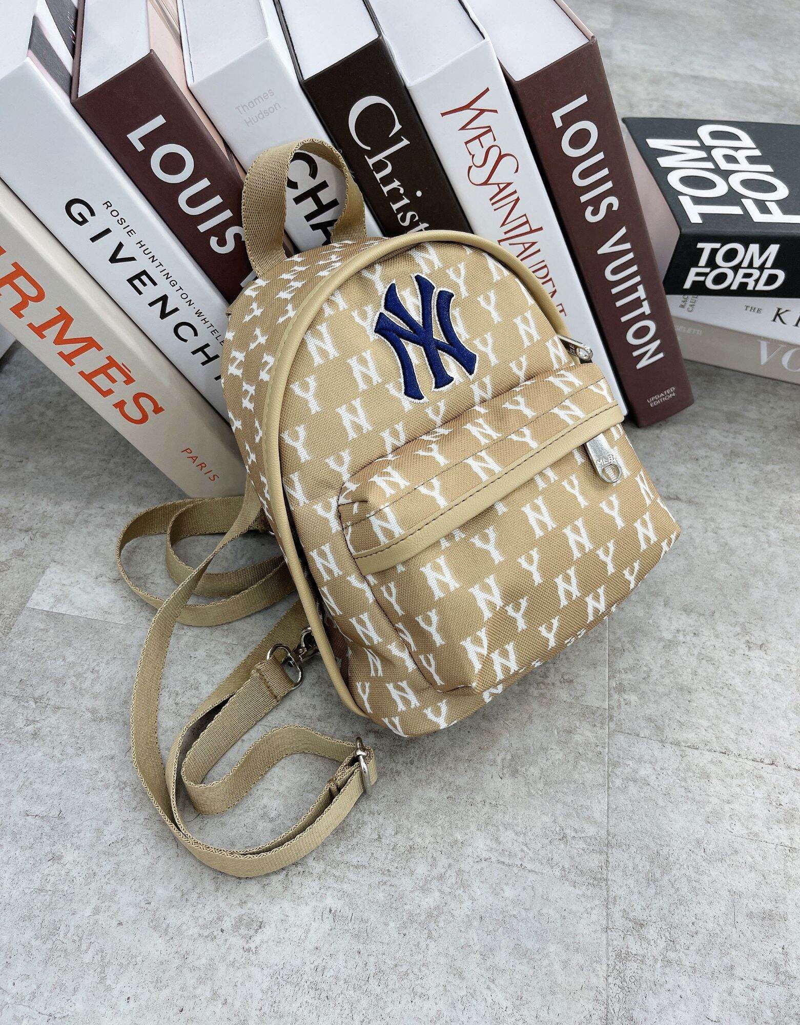 Balo mini MLB NY logo thêu họa tiết monogram