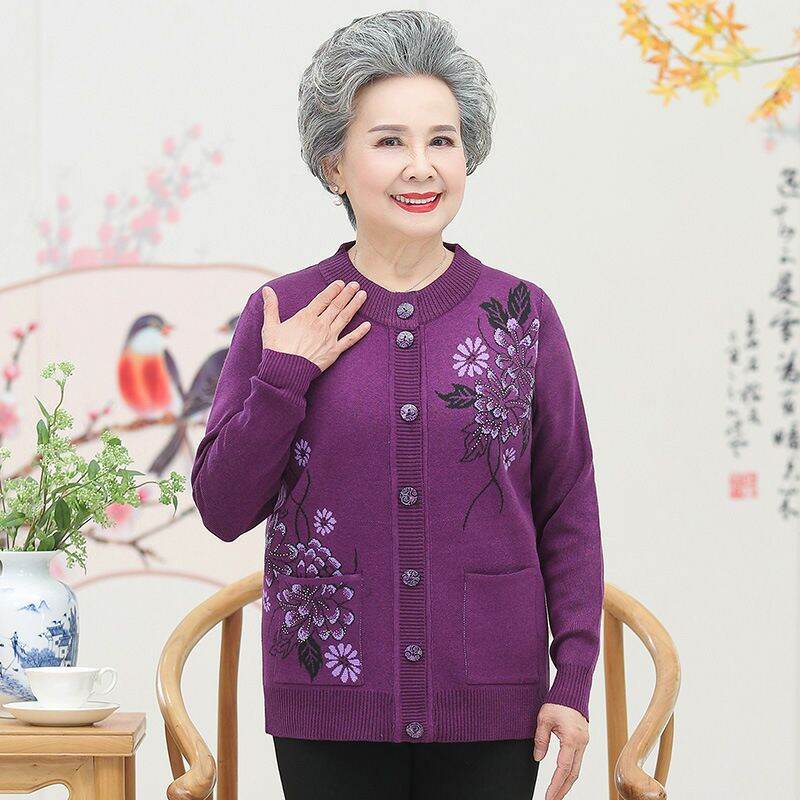 Áo len cài cúc trung niên