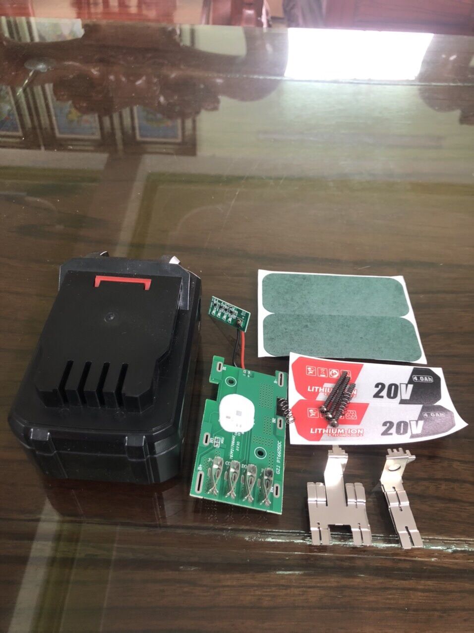 Vỏ , mạch pin dca 20v dongcheng 20v 10 cell và 15 cell