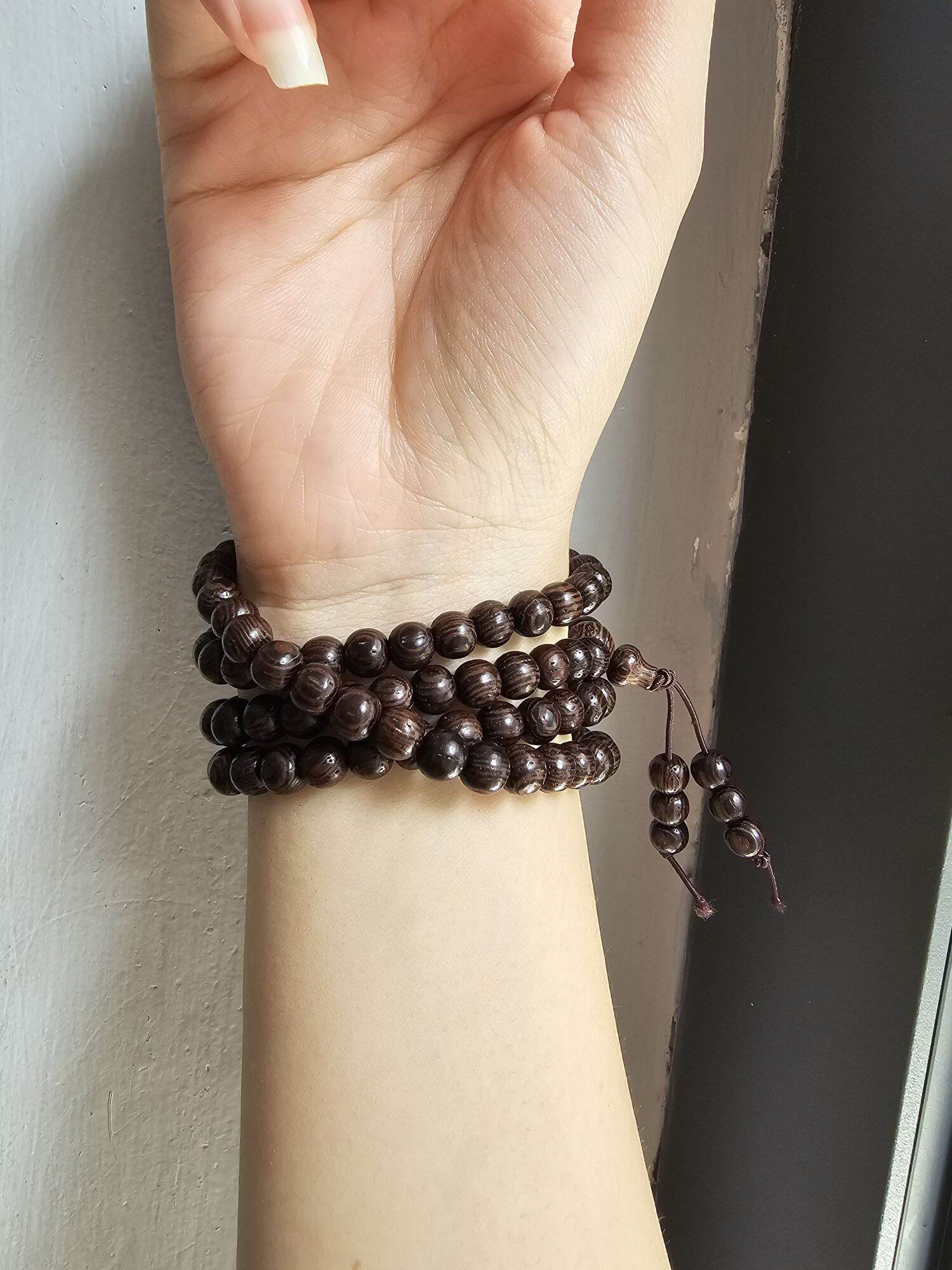 Vòng Tay Gỗ Mun 108 hạt kiểu quấn tay