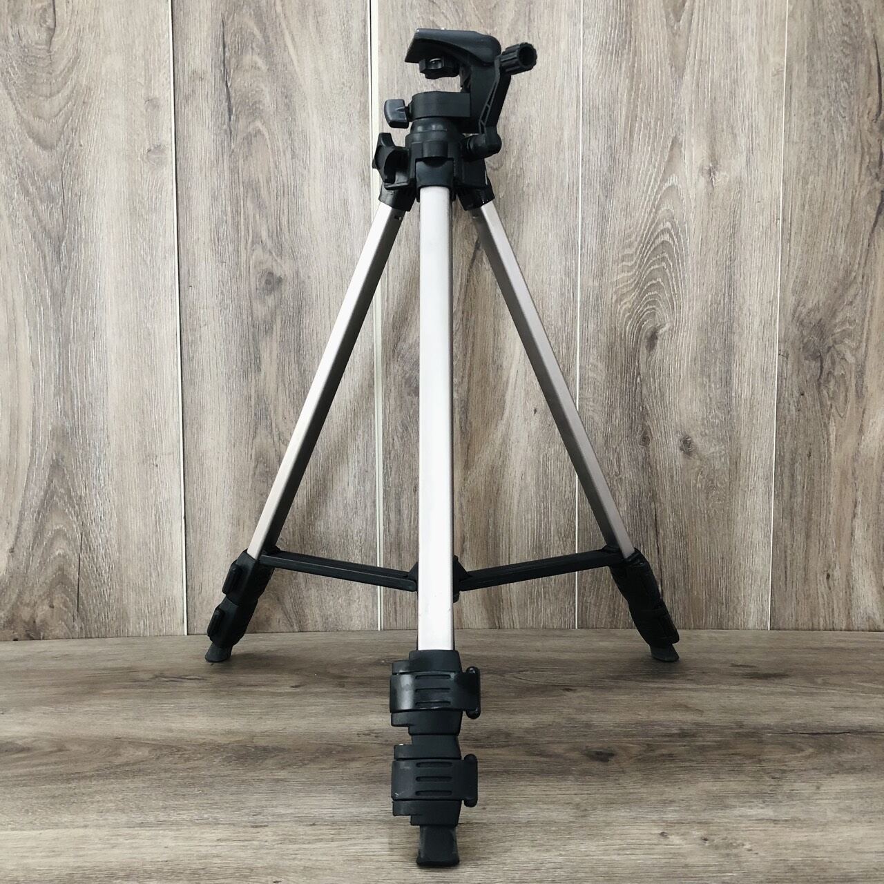 CHÂN MÁY TRIPOD NỘI ĐỊA NHẬT