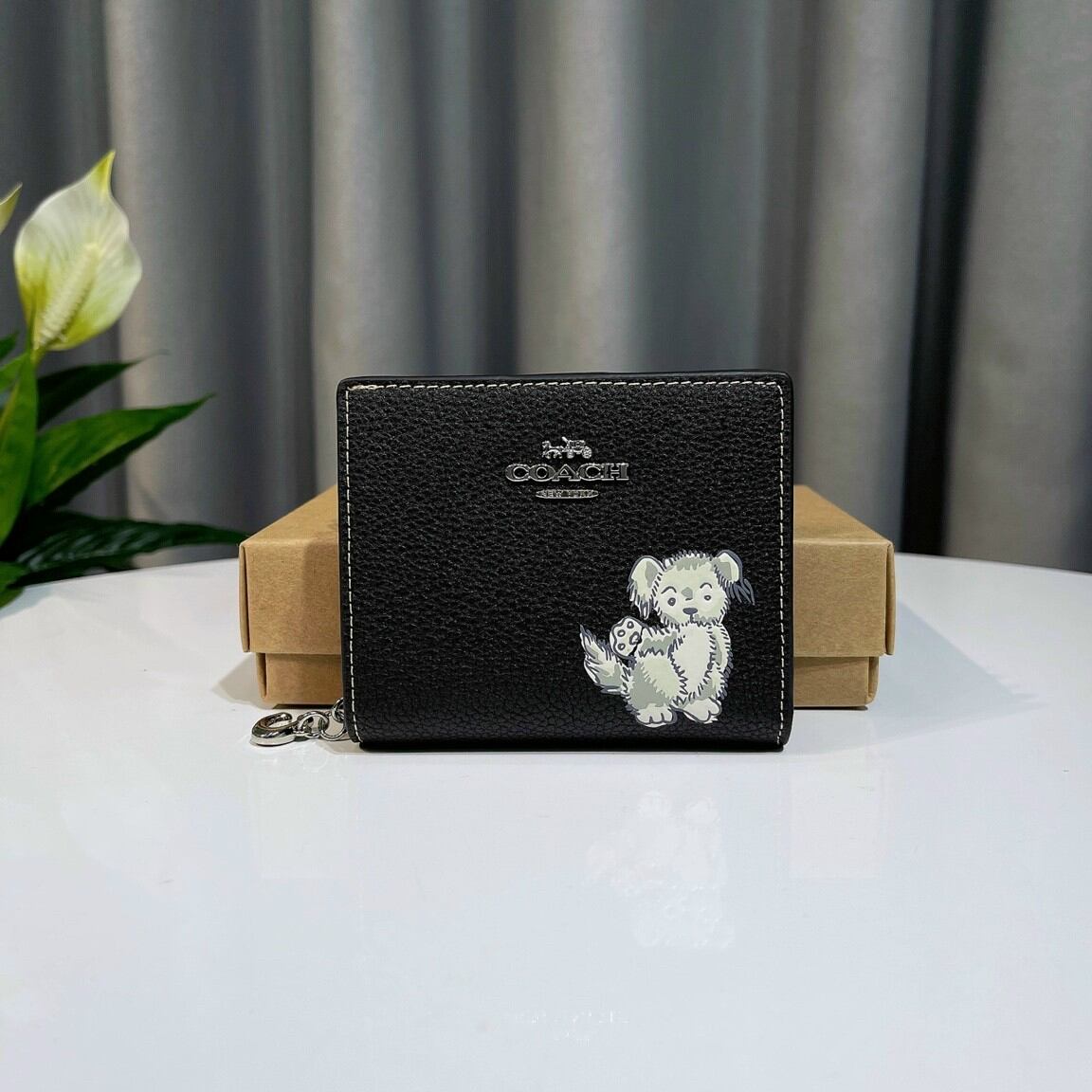 Ví Coach Snap Wallet With Dancing Kitten siêu cưng
