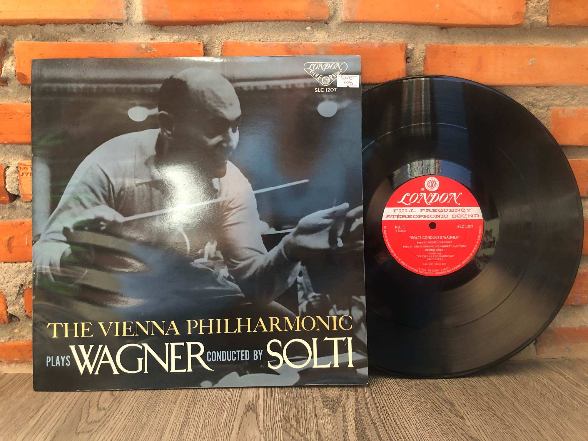 Đĩa Than Vinyl Classic THE VIENNA PHILHARMONIC PLAYS WAGNER CONDUCTED BY SOLTI