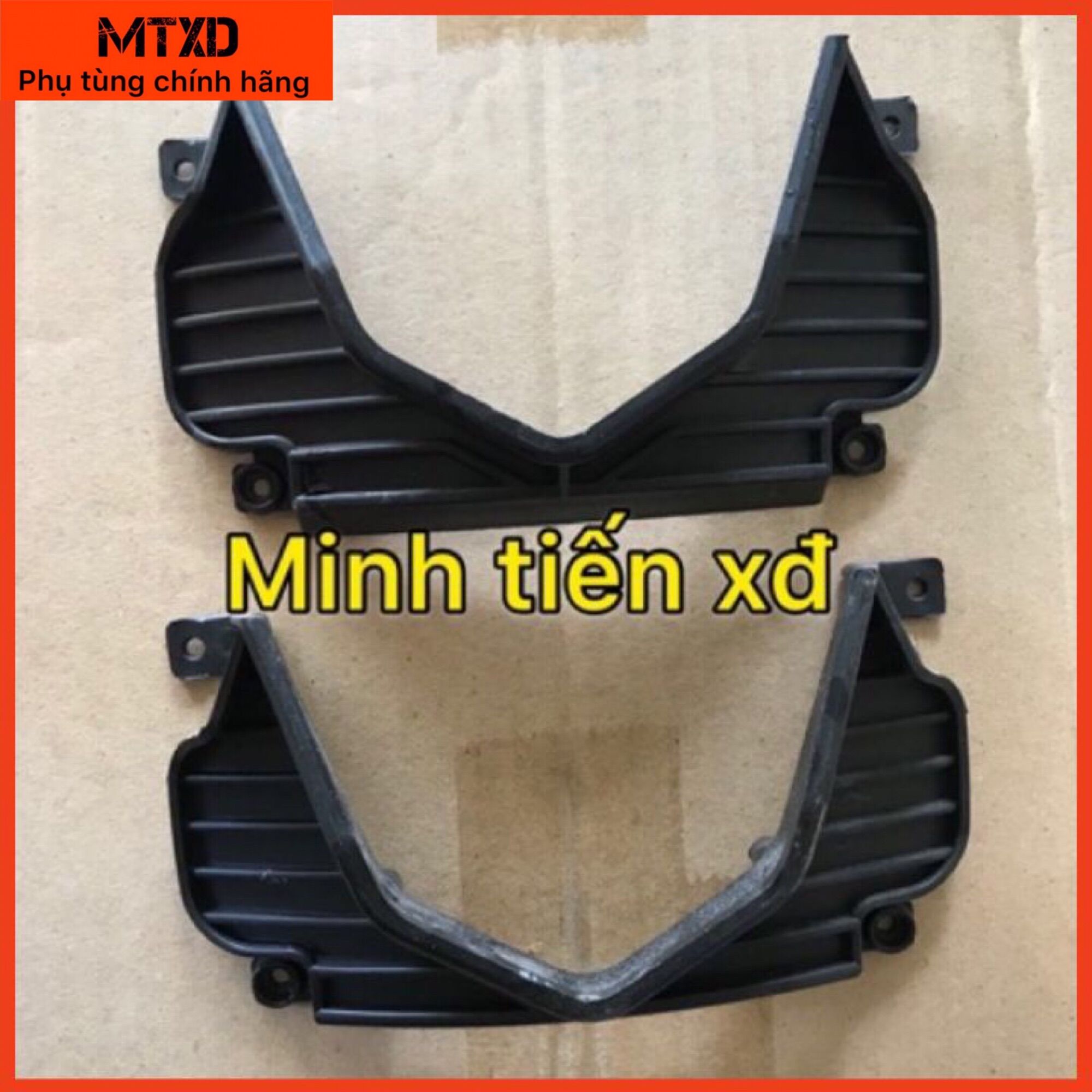 Nhựa đỡ đèn xe máy điện xmen