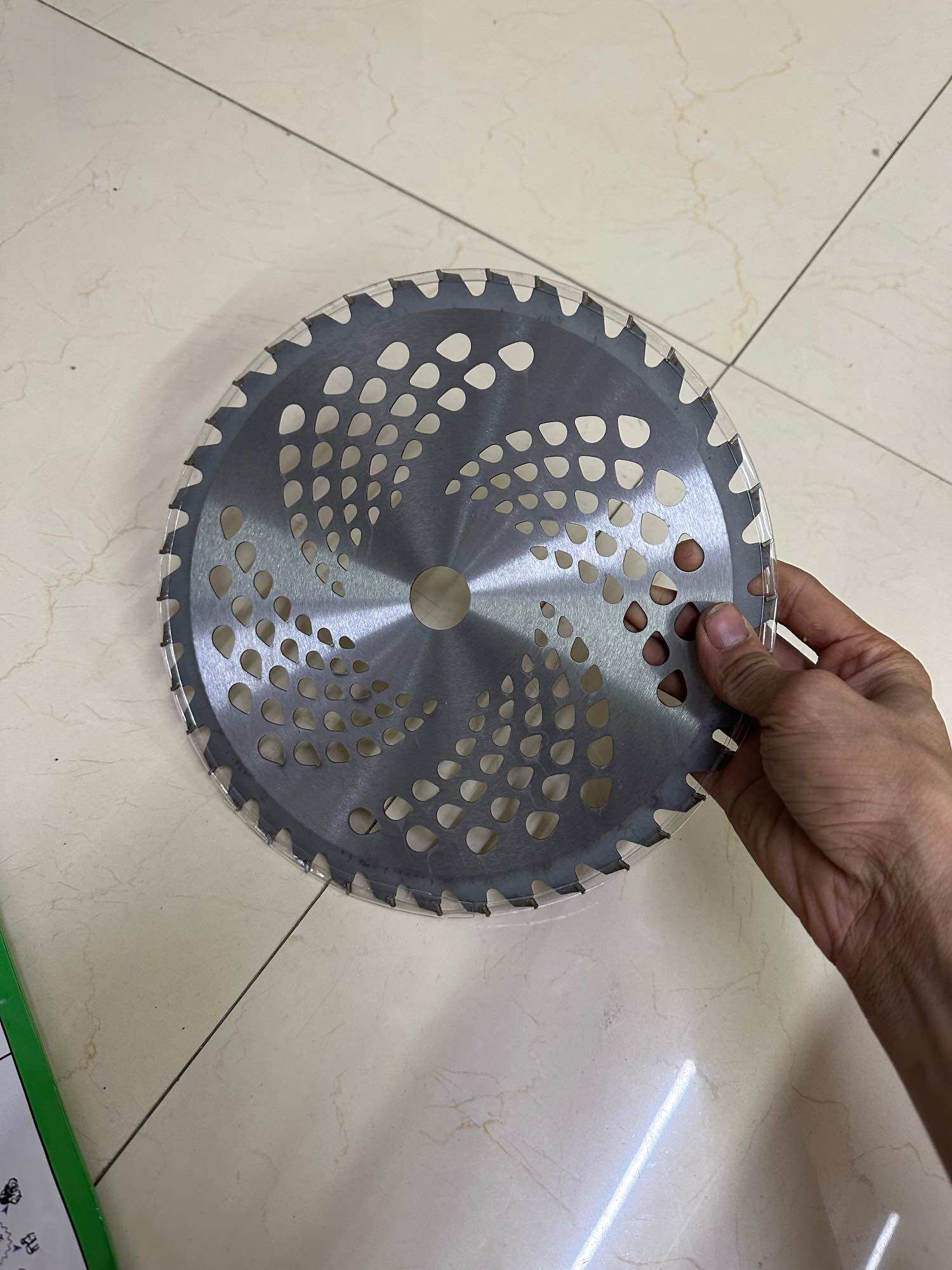 Lưỡi cắt cỏ tròn - luoi