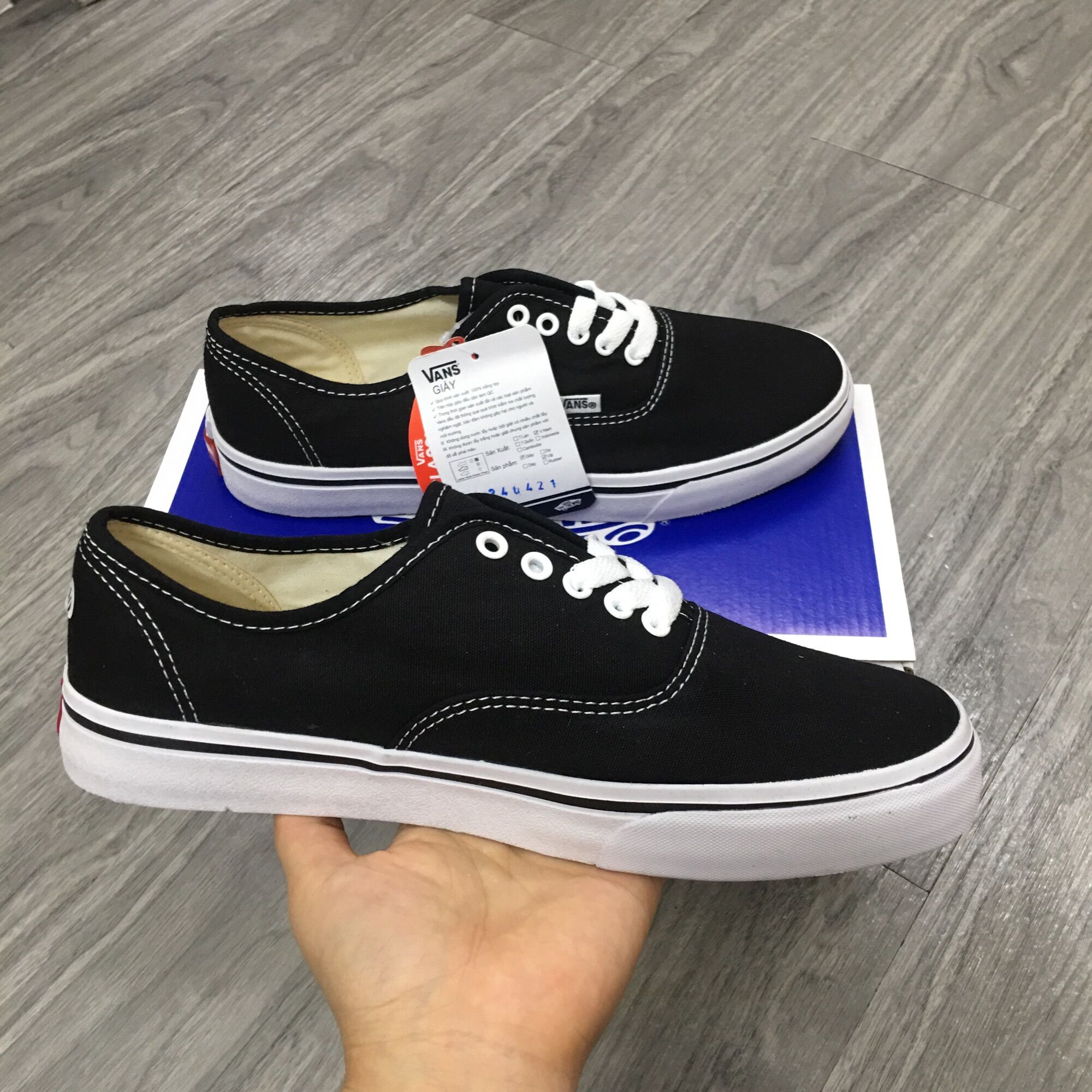 Giày vans classic đen trắng size 36->43 NAM NỮ
