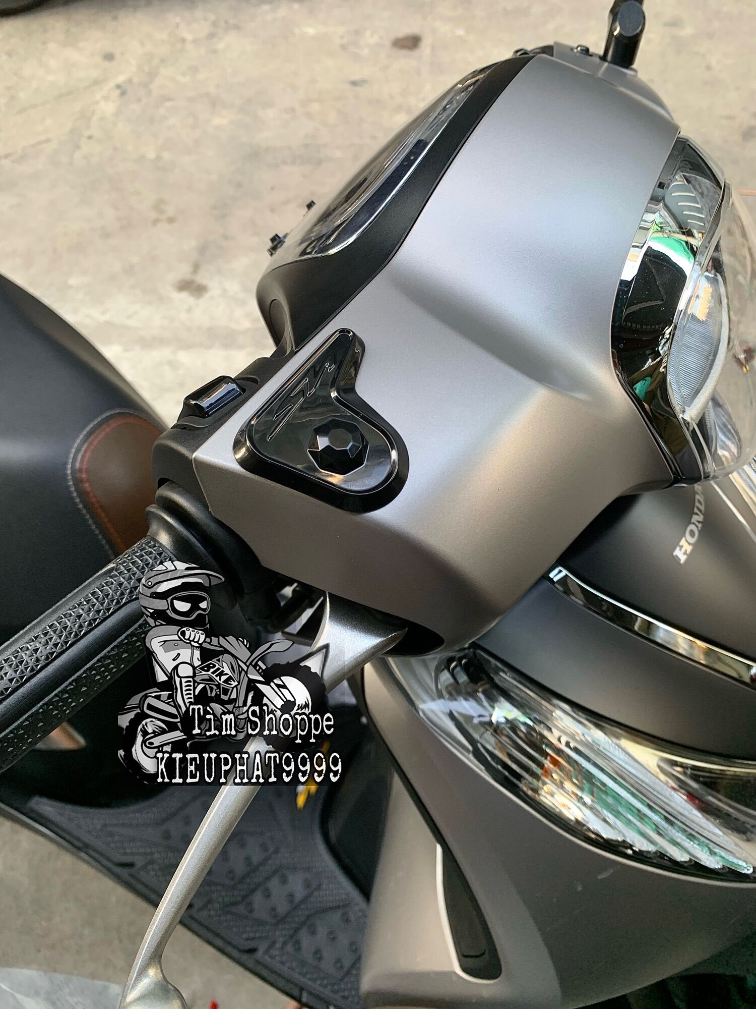 Nút Chụp chân Kính SH MODE 2020-2023 Đen
