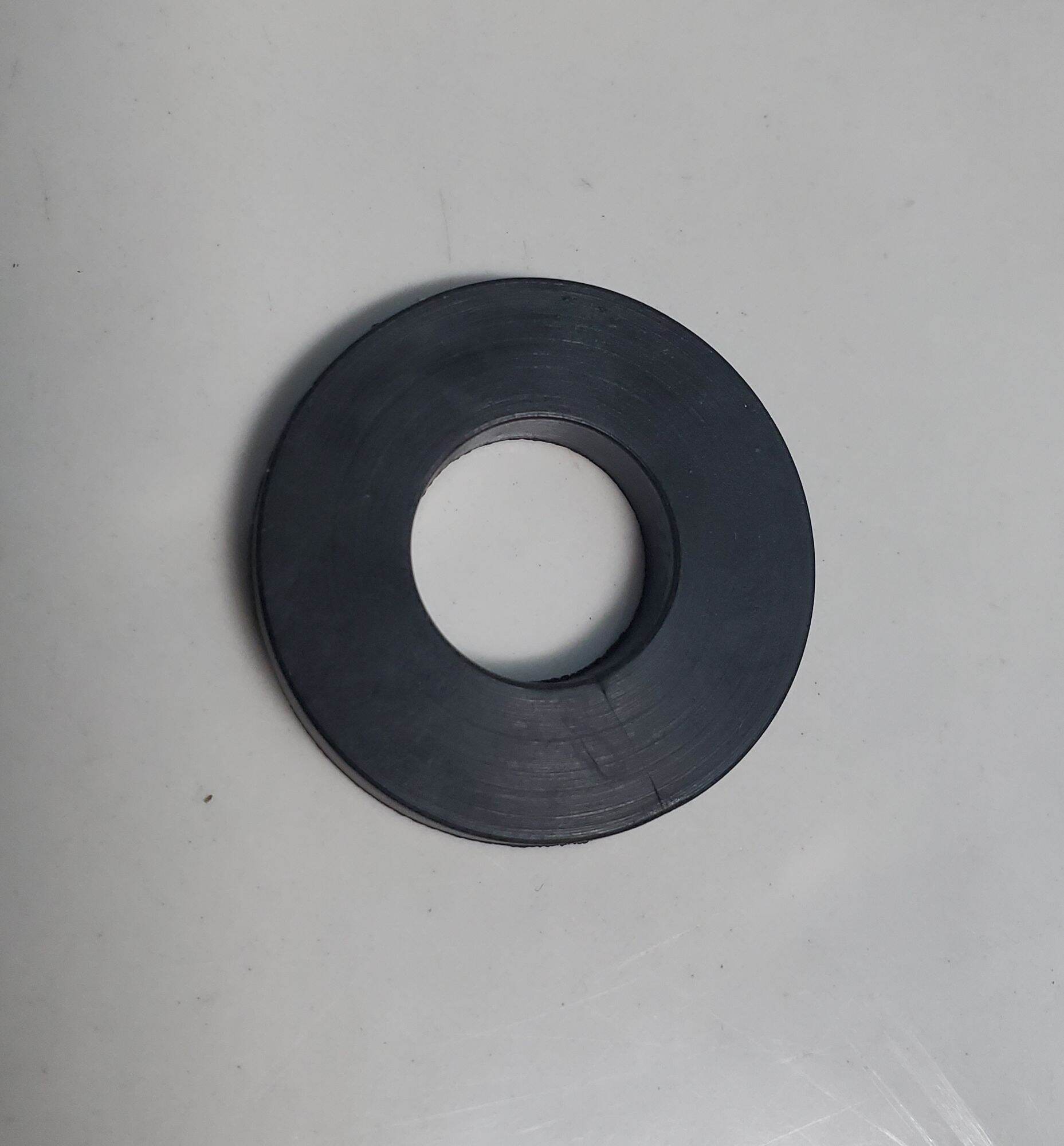 Combo 10 : long đền cao su cổ , lổ 14 li. dầy 4 li, đường kính 30 mm .