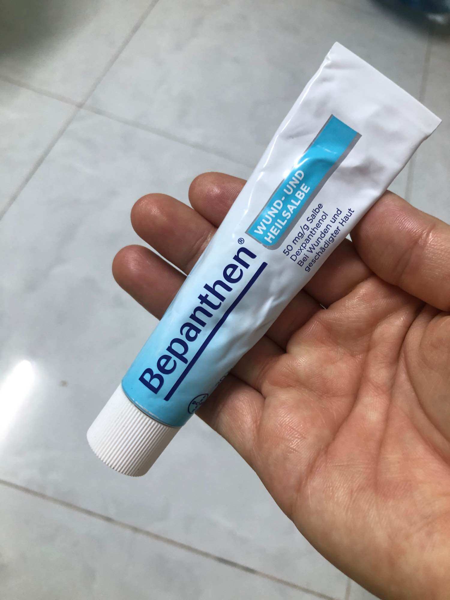 Tuýp kem Bepanthen Wund- und Heilsalbe (hàng nội địa Đức)