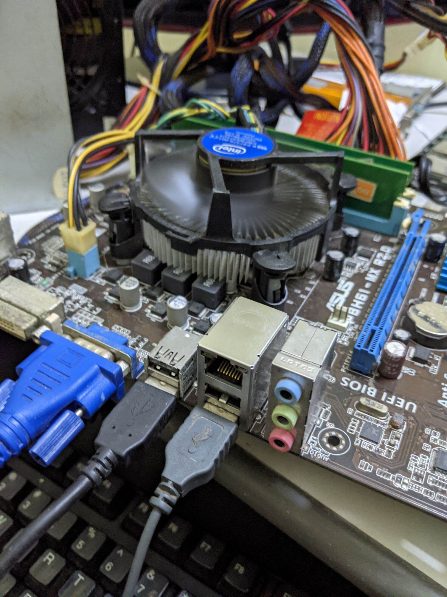 Combo main h61, chip,  ram , ổ cứng, nguồn cst( full 1bộ)