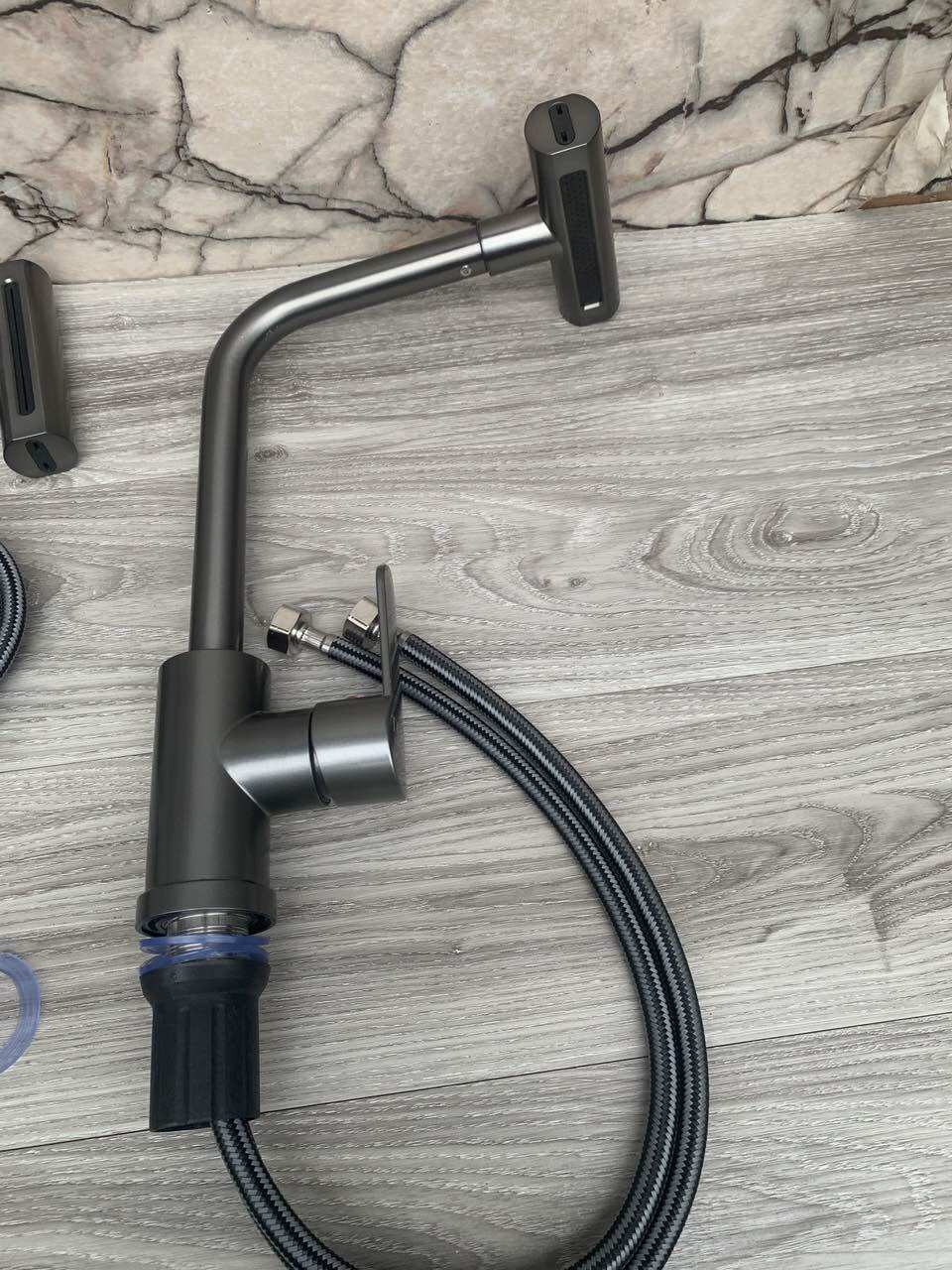 Vòi Rửa Chén Bát 2 chiều nóng lạnh hàng bãi nhật 98%(made in japan)