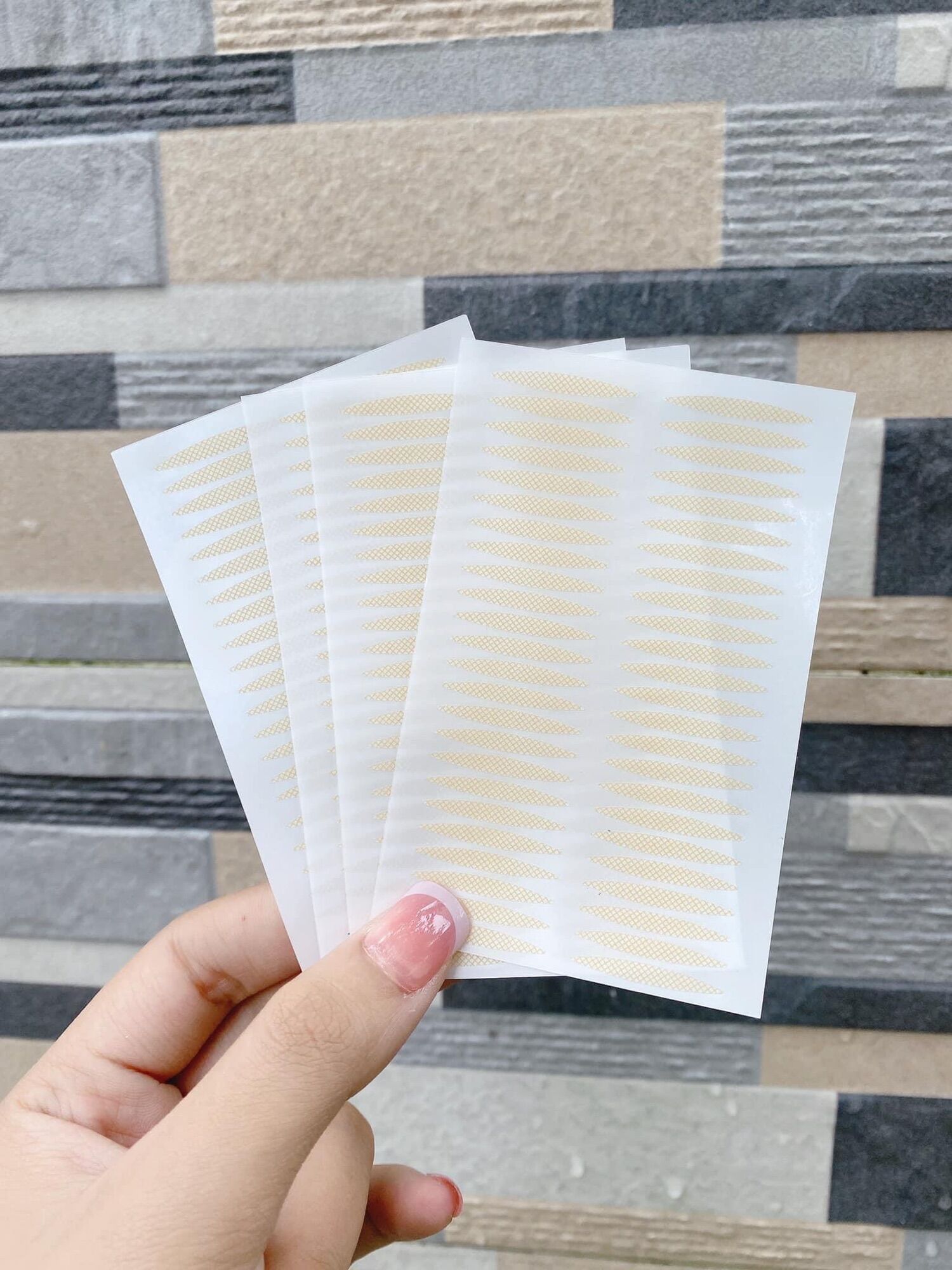 Set 120 miếng dán kích mí