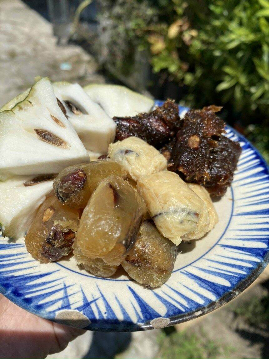 Mứt mãng cầu mix 3 vị 500g (Mãng cầu me,  mãng cầu truyền thống,  mãng cầu sữa)