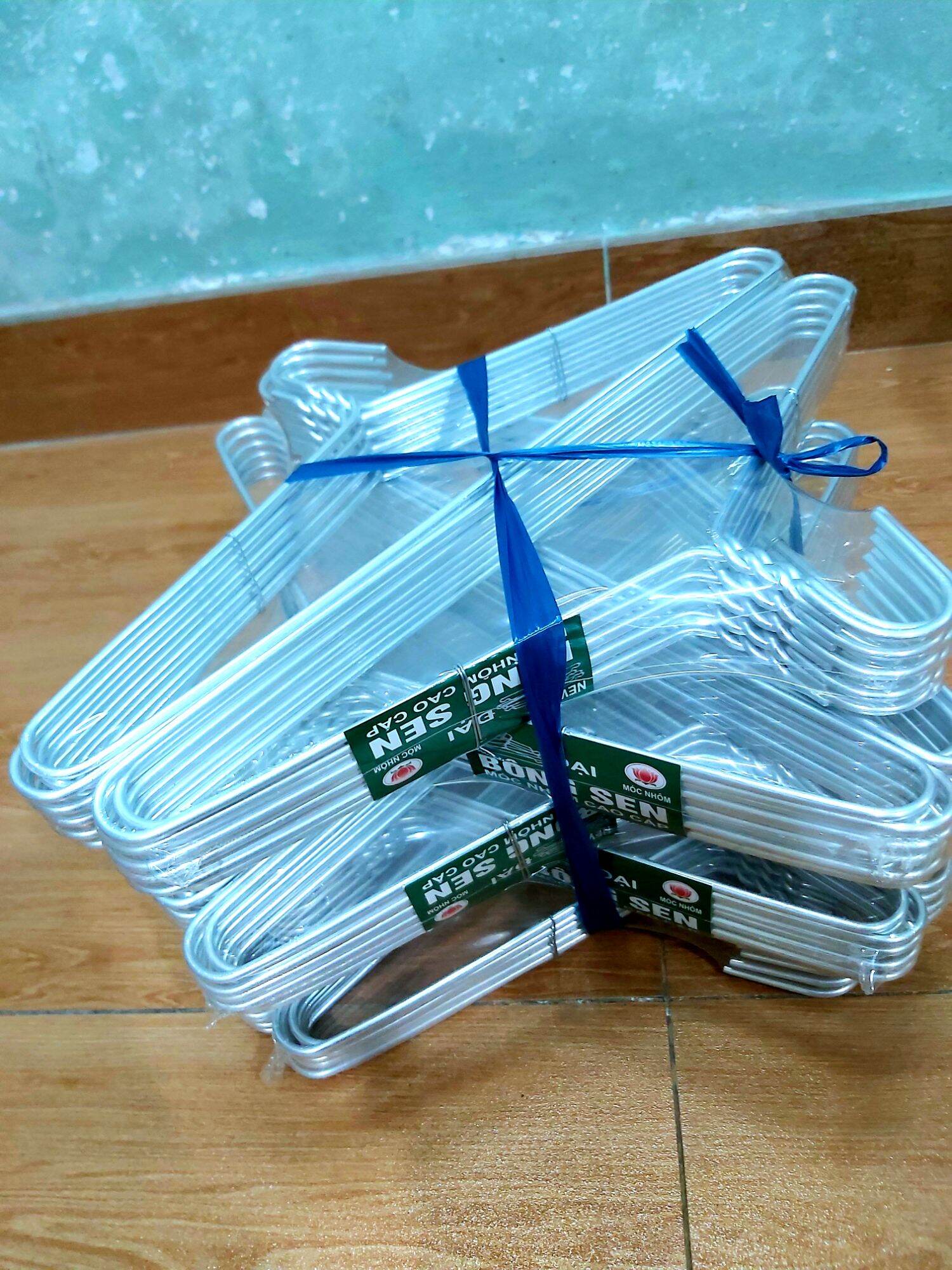 Combo 10 tới 100 móc nhôm kiểu tròn đại treo phơi đồ người lớn trẻ nhỏ , móc nhôm gia dụng