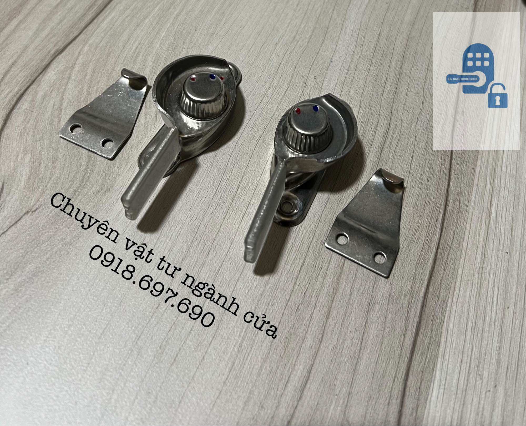 [HCM]Khóa sò vặn xanh đỏ cửa sổ lùa chất liệu inox