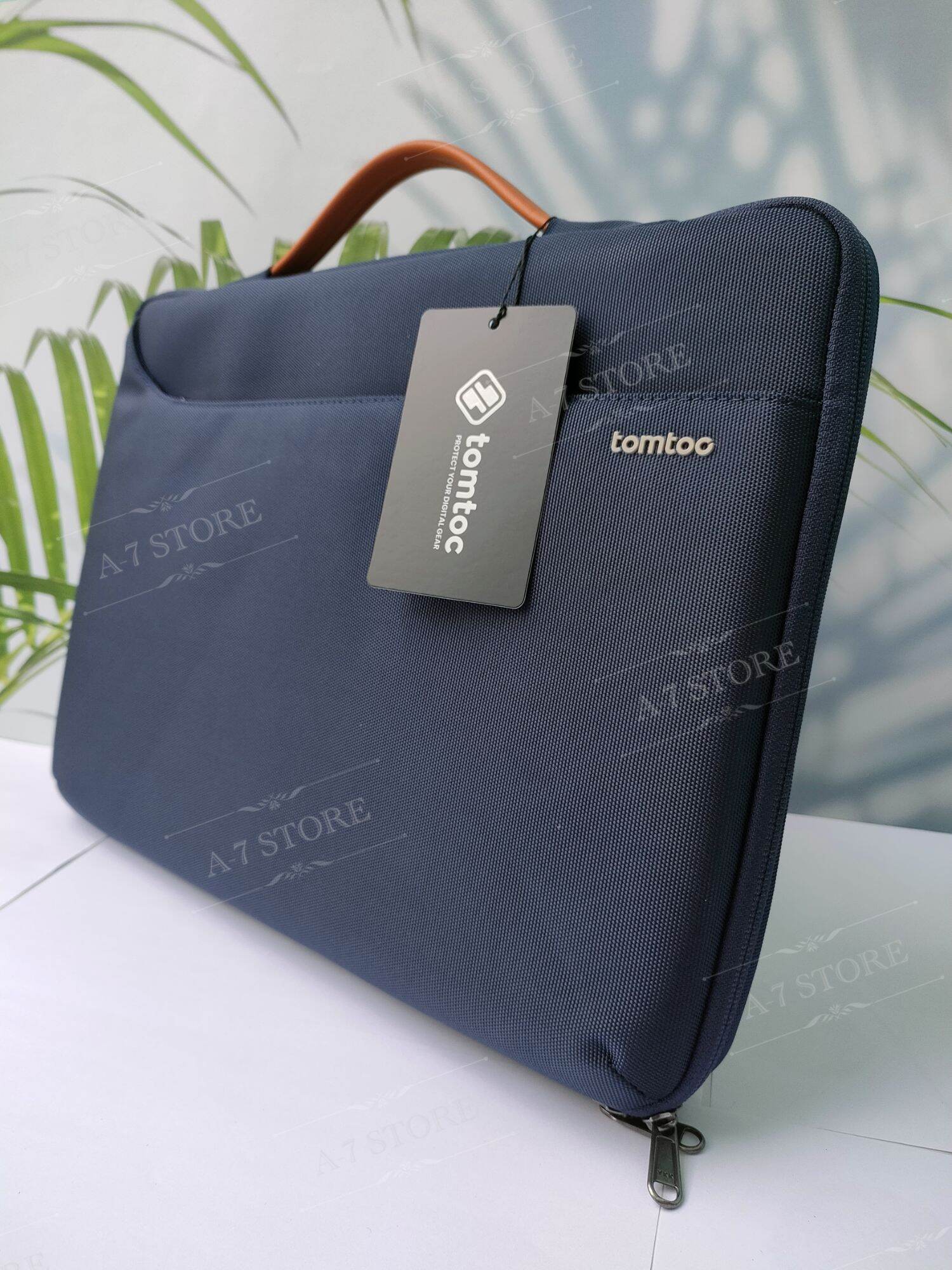 Túi xách chống sốc tomtoc spill-resistant macbook pro/air m1 13/15/16” - a22
