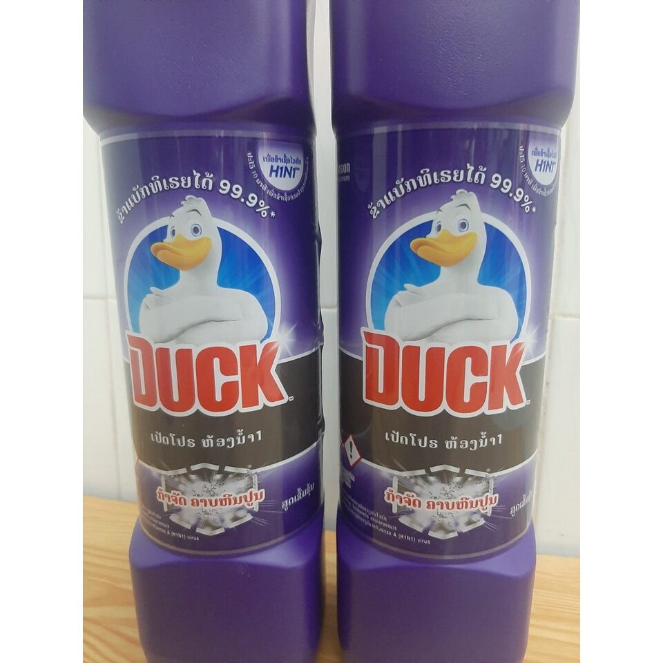 TẨY BỒN CẦU DUCK VUÔNG 900ML.