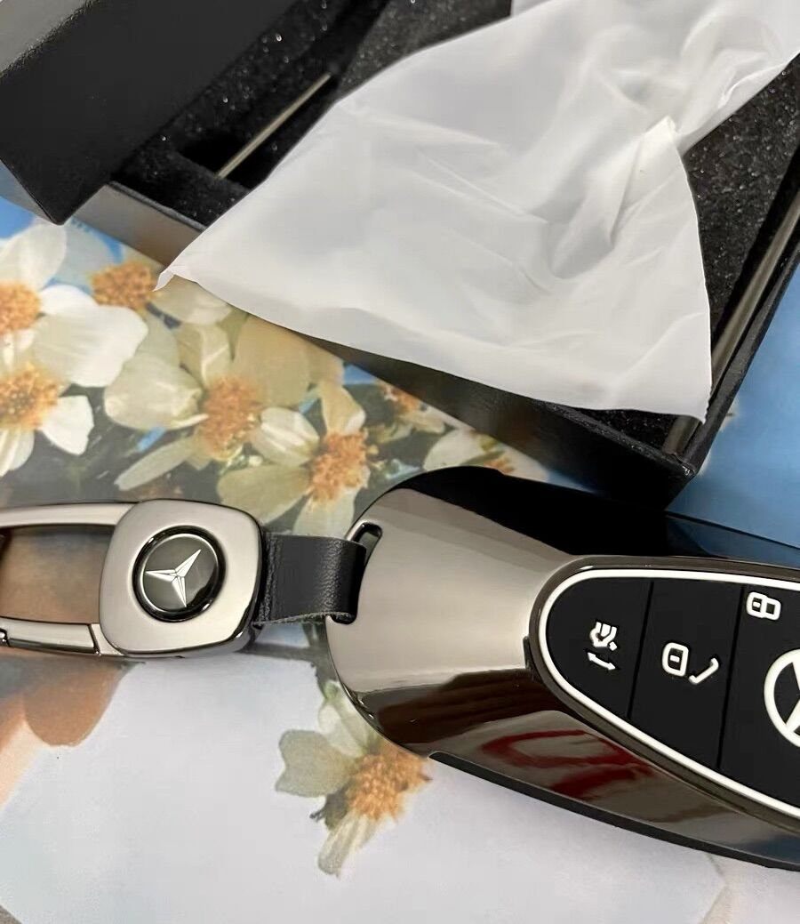 ỐP KHOÁ MERCEDES 2023