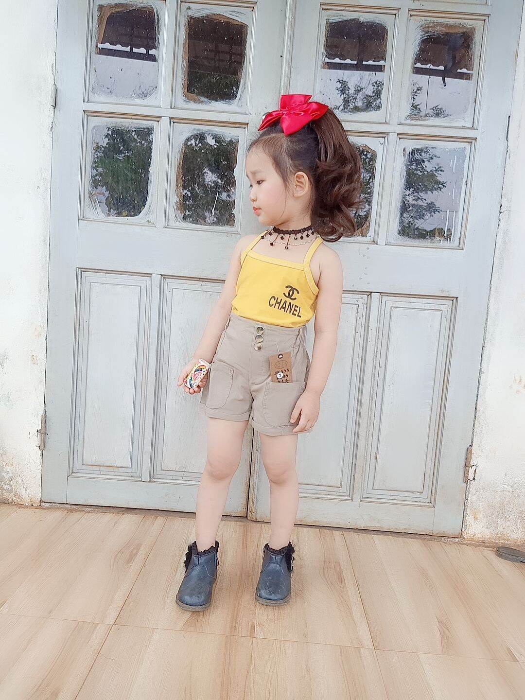 Quần kaki đùi cho bé gái (7-13kg)