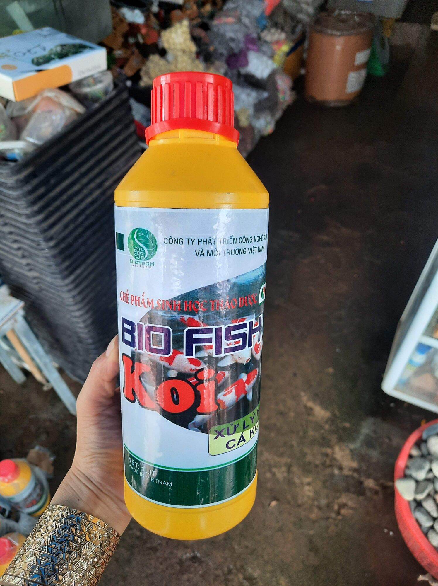 Vi Sinh Làm Trong Nước Chuyên Cá Koi