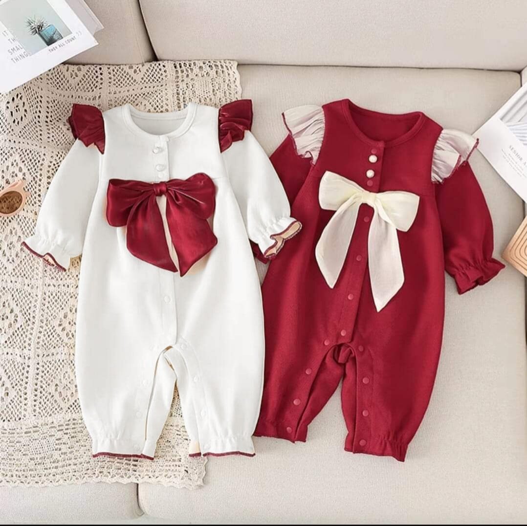 Bộ bodysuit nhung tăm cho bé
