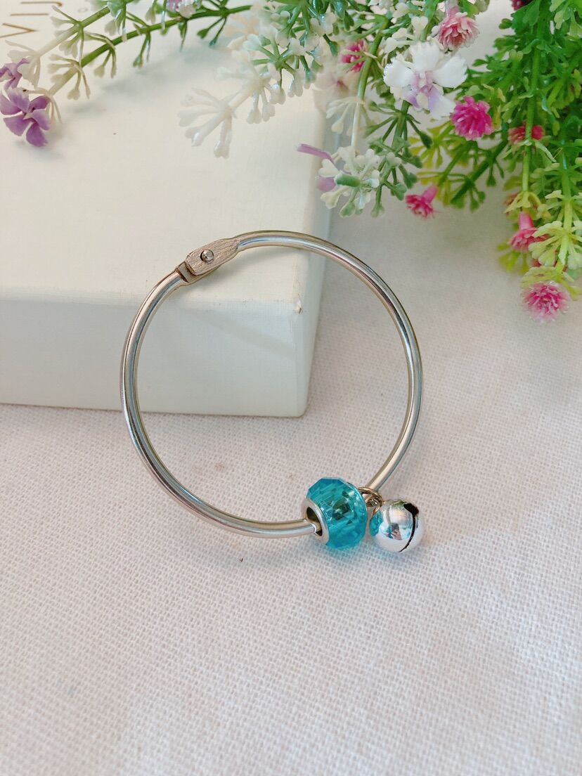 Kiềng tay 55mm charm đủ màu sắc