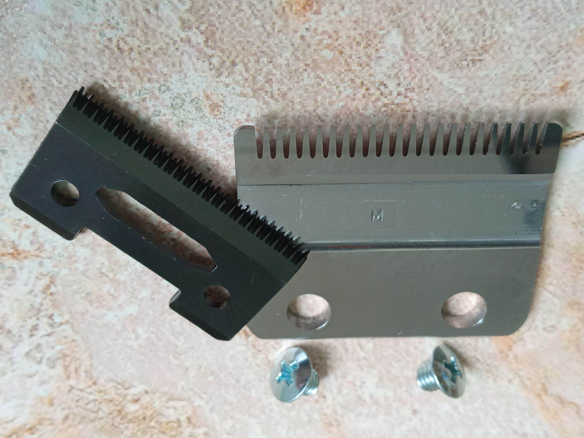 Lưỡi Kép Tông Đơ Cắt Tóc Barber. Lưỡi Kép Sứ Carbon Wmark Cắt Bén Fade Ngọt Cho Tông Đơ Cắt Tóc Các Loại.. 