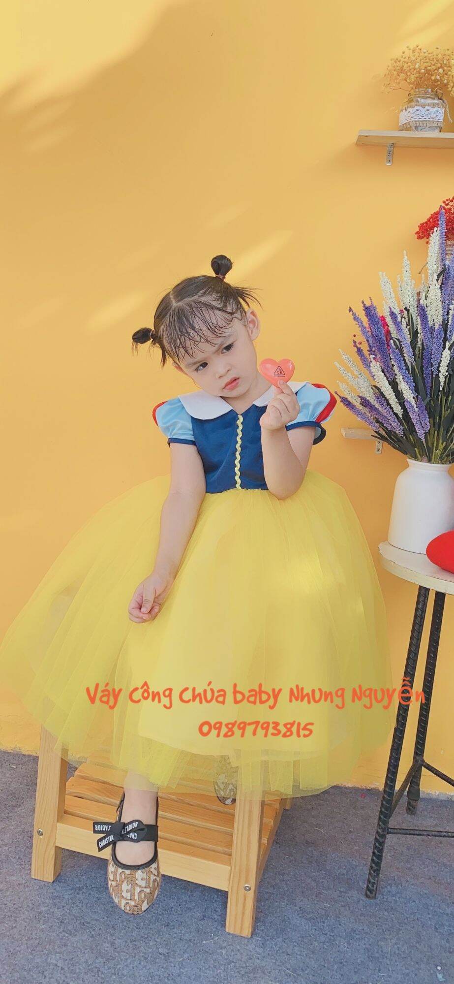Váy công chúa bạch tuyết