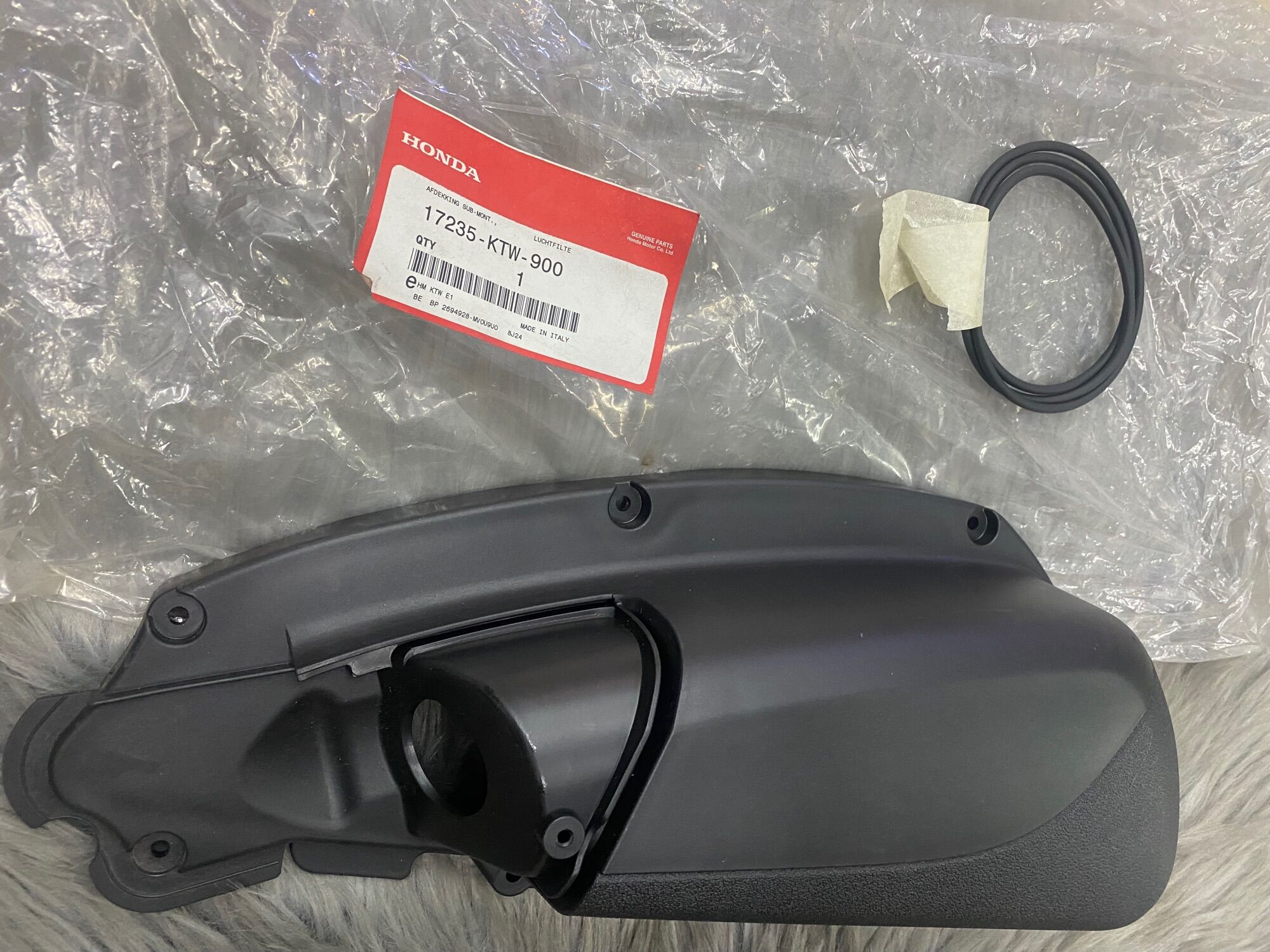 Nắp chụp pô e : Sh 300i 2008 - 2021